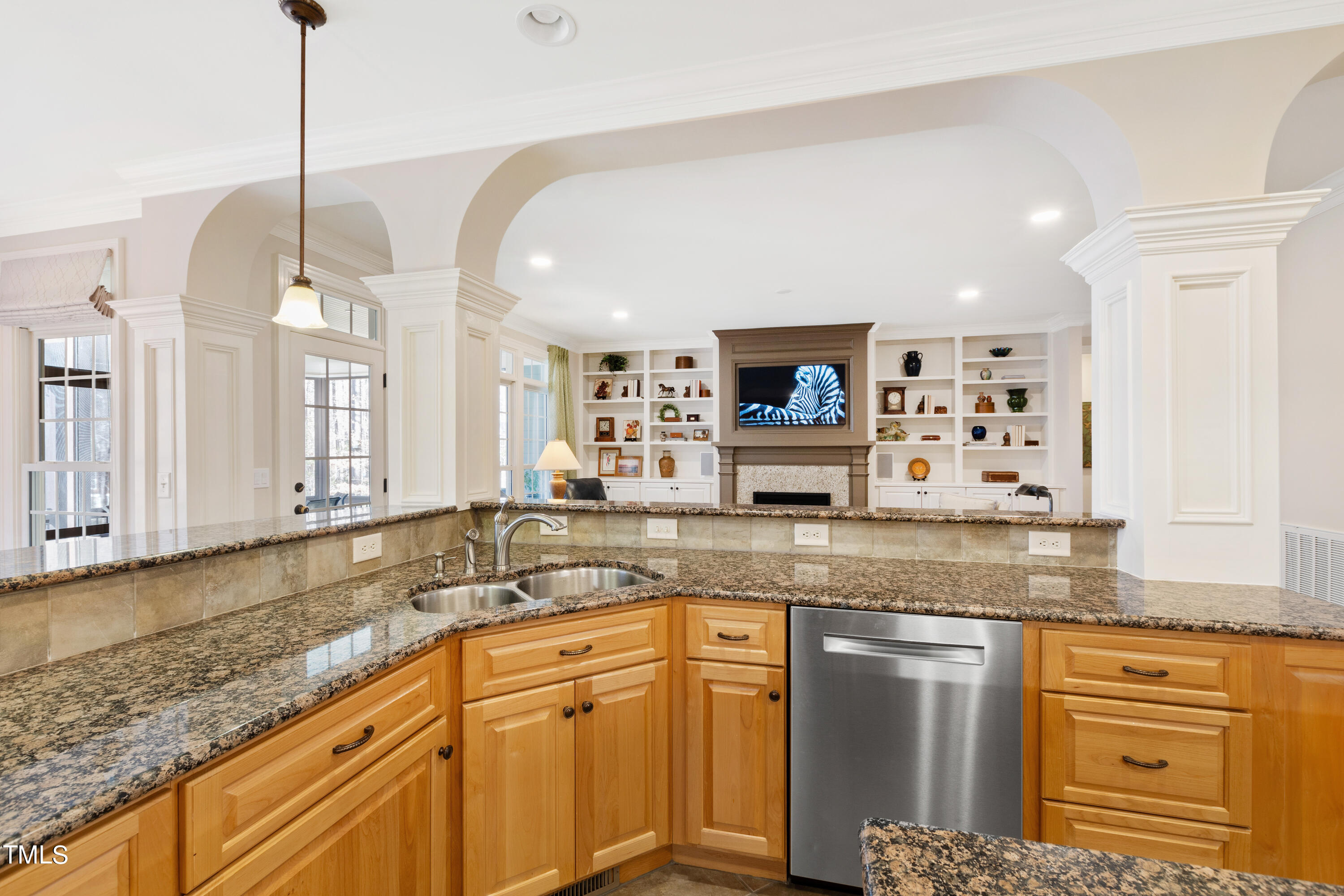 1012 Quiet Ridge Circle