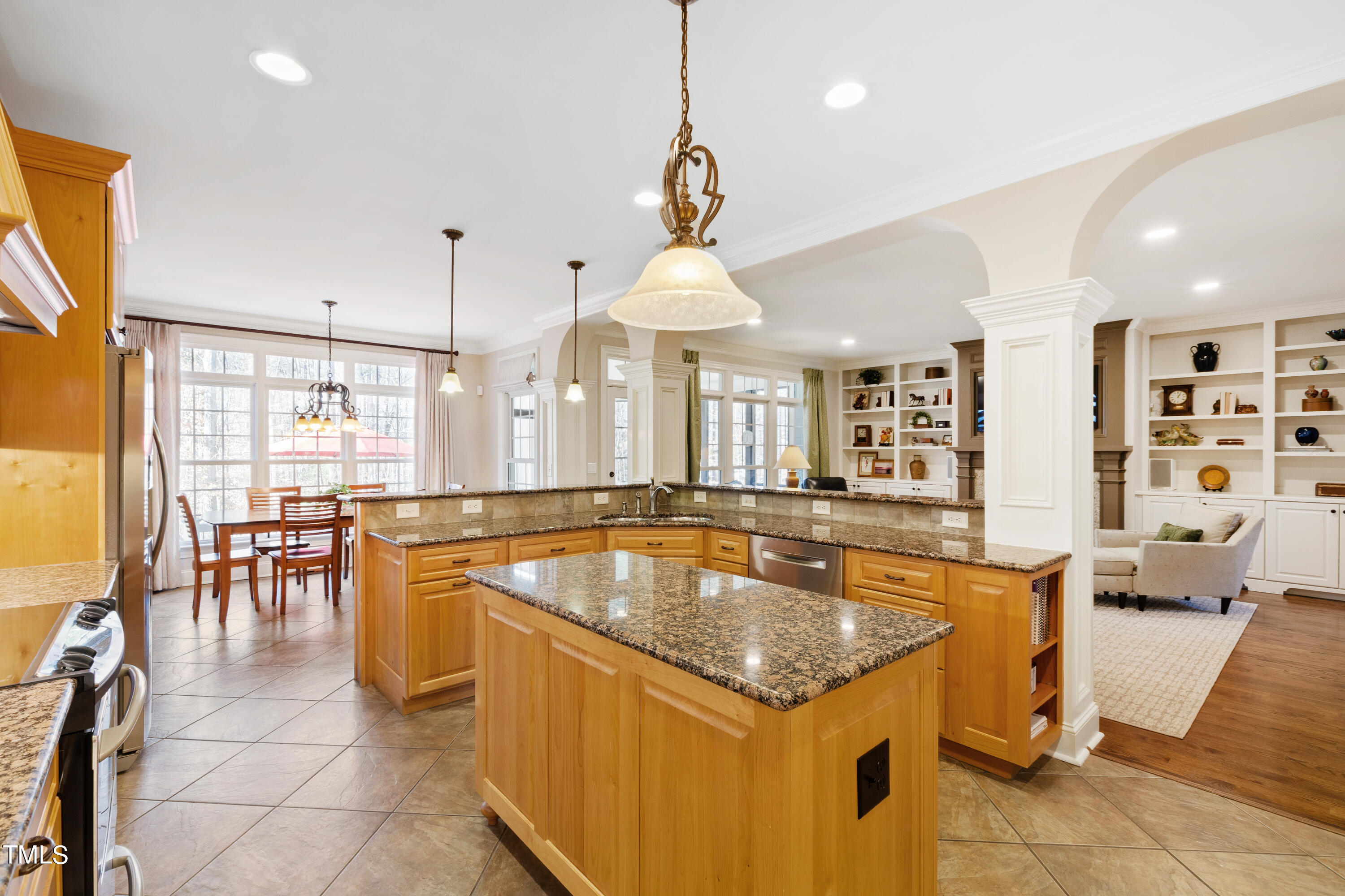 1012 Quiet Ridge Circle