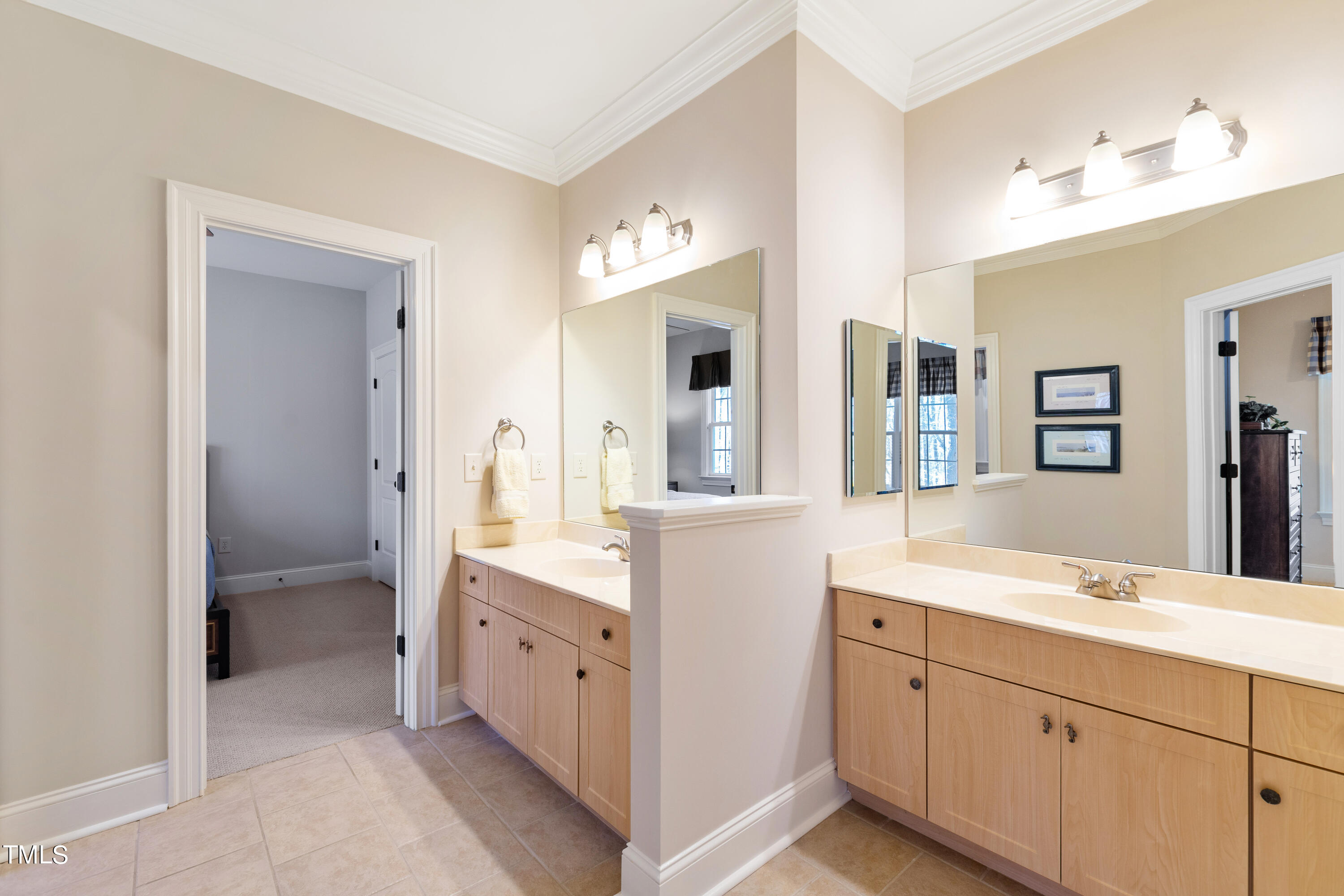 1012 Quiet Ridge Circle