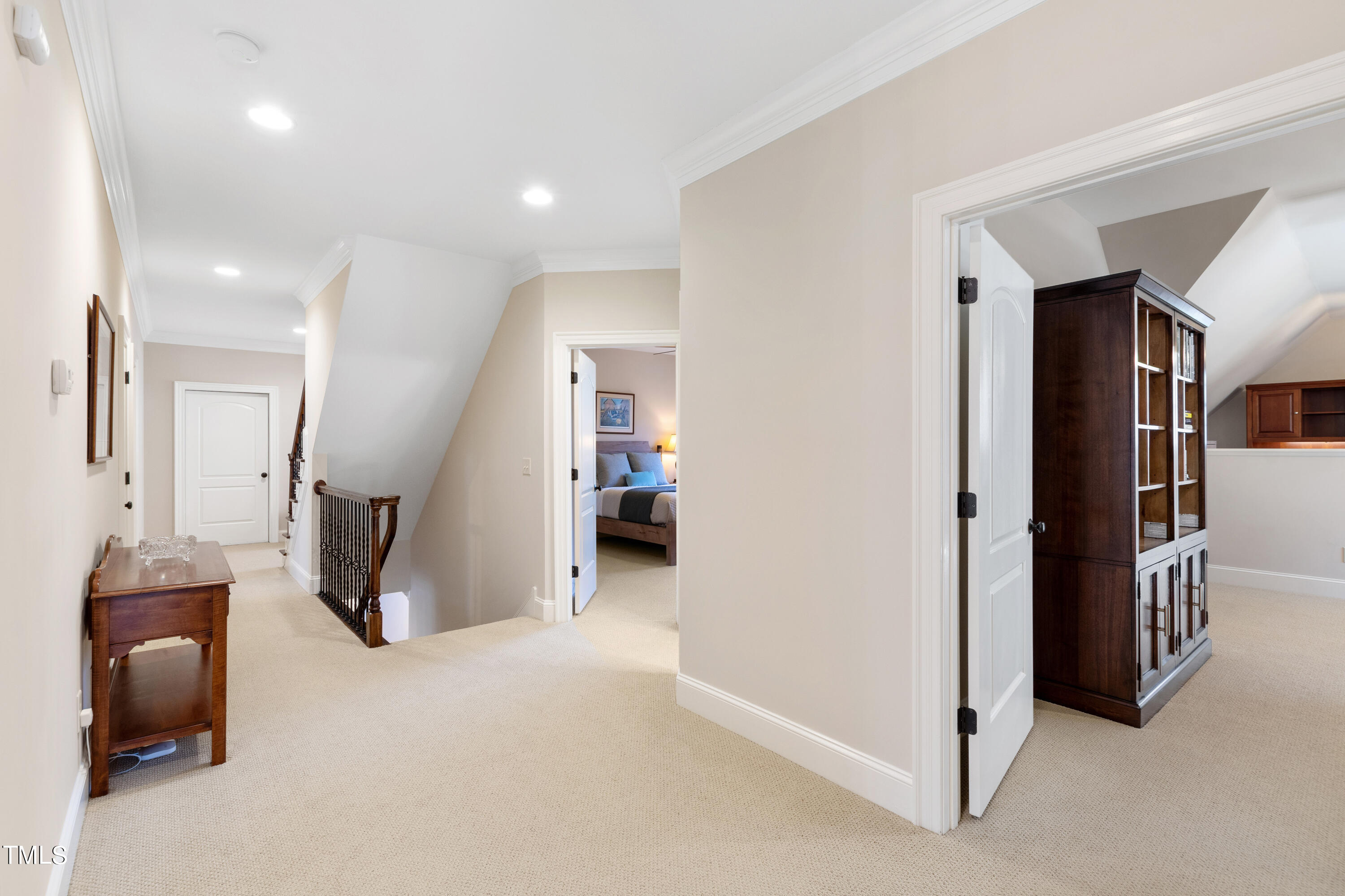 1012 Quiet Ridge Circle