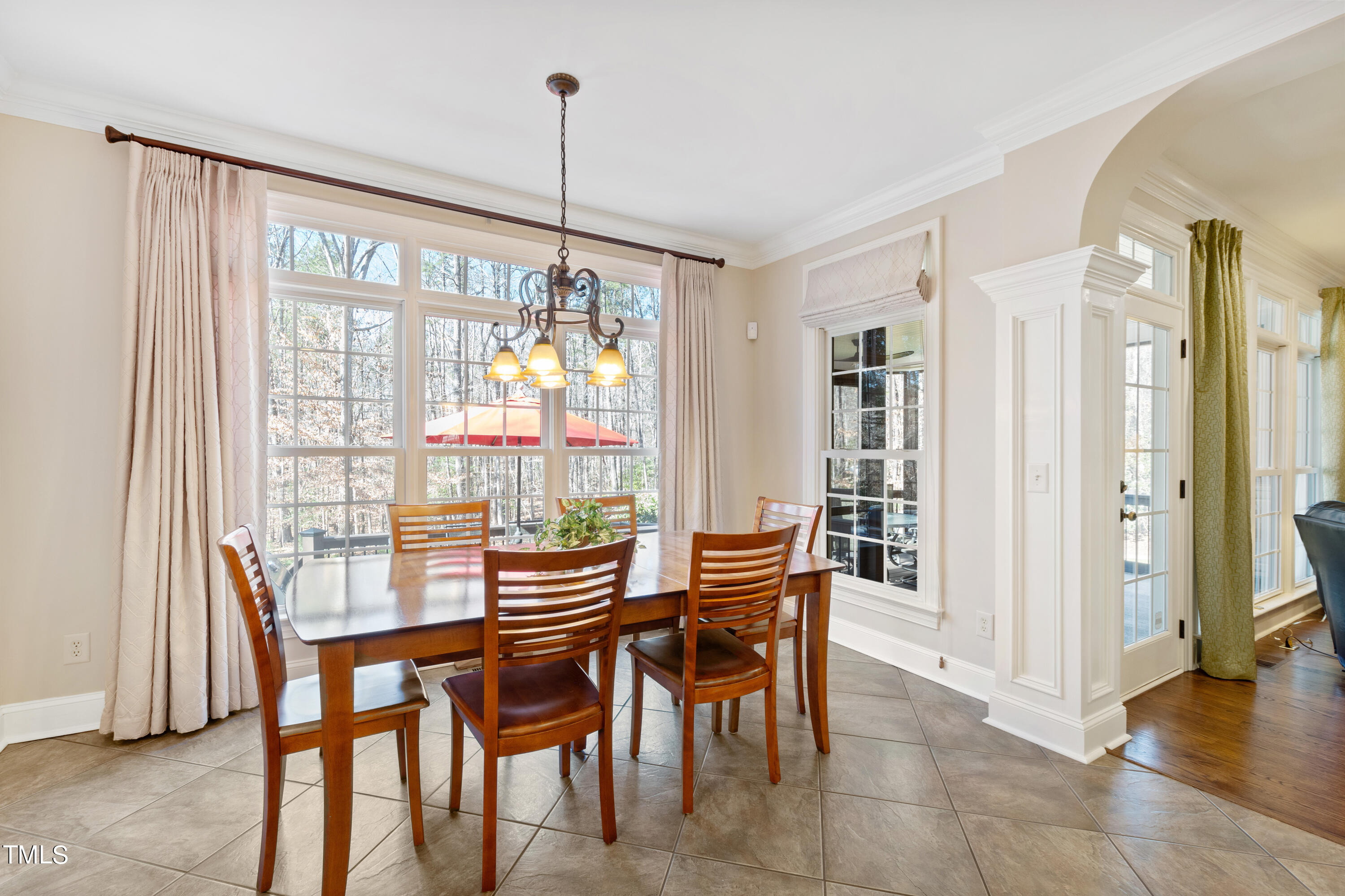 1012 Quiet Ridge Circle