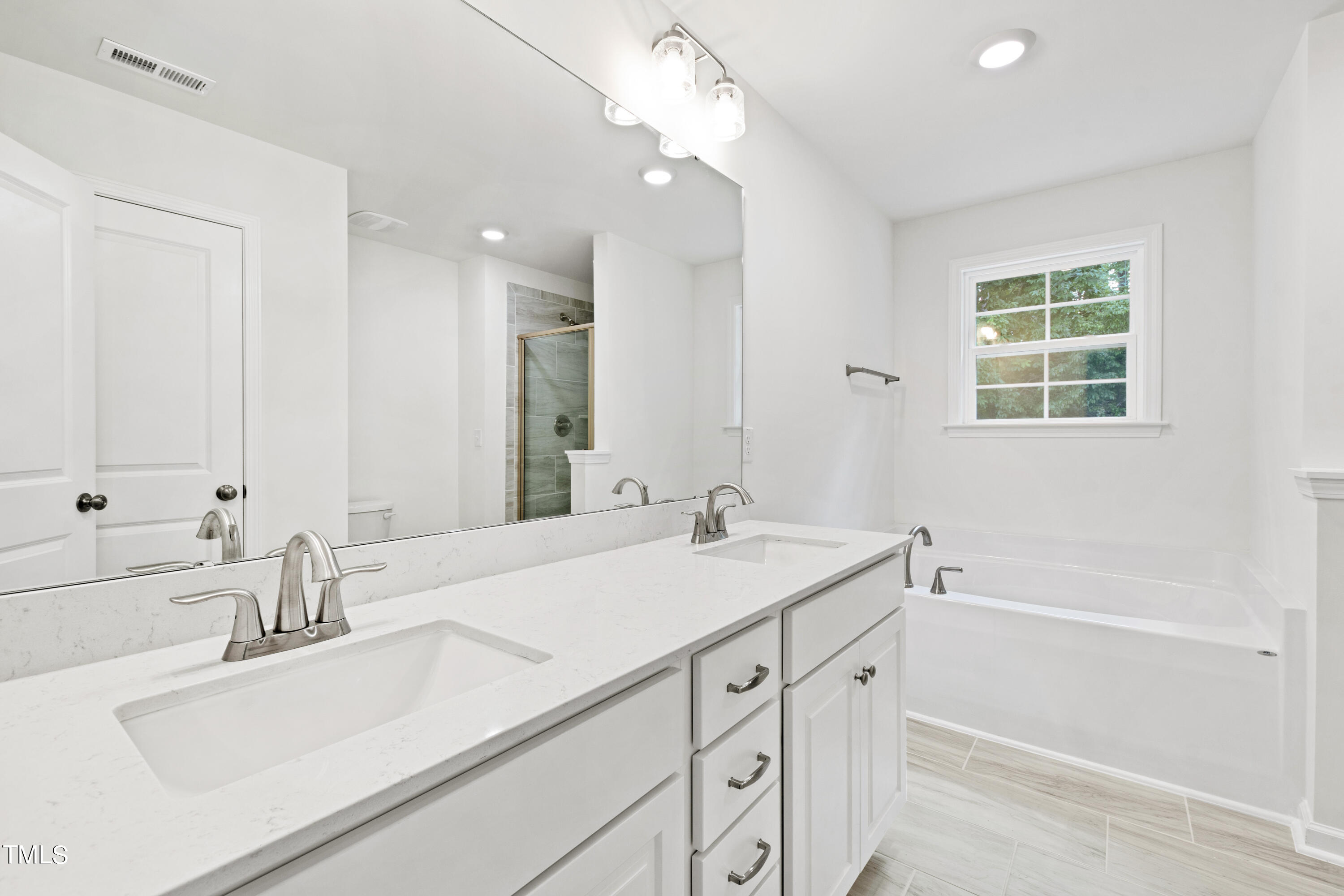 365 Oak Park Boulevard