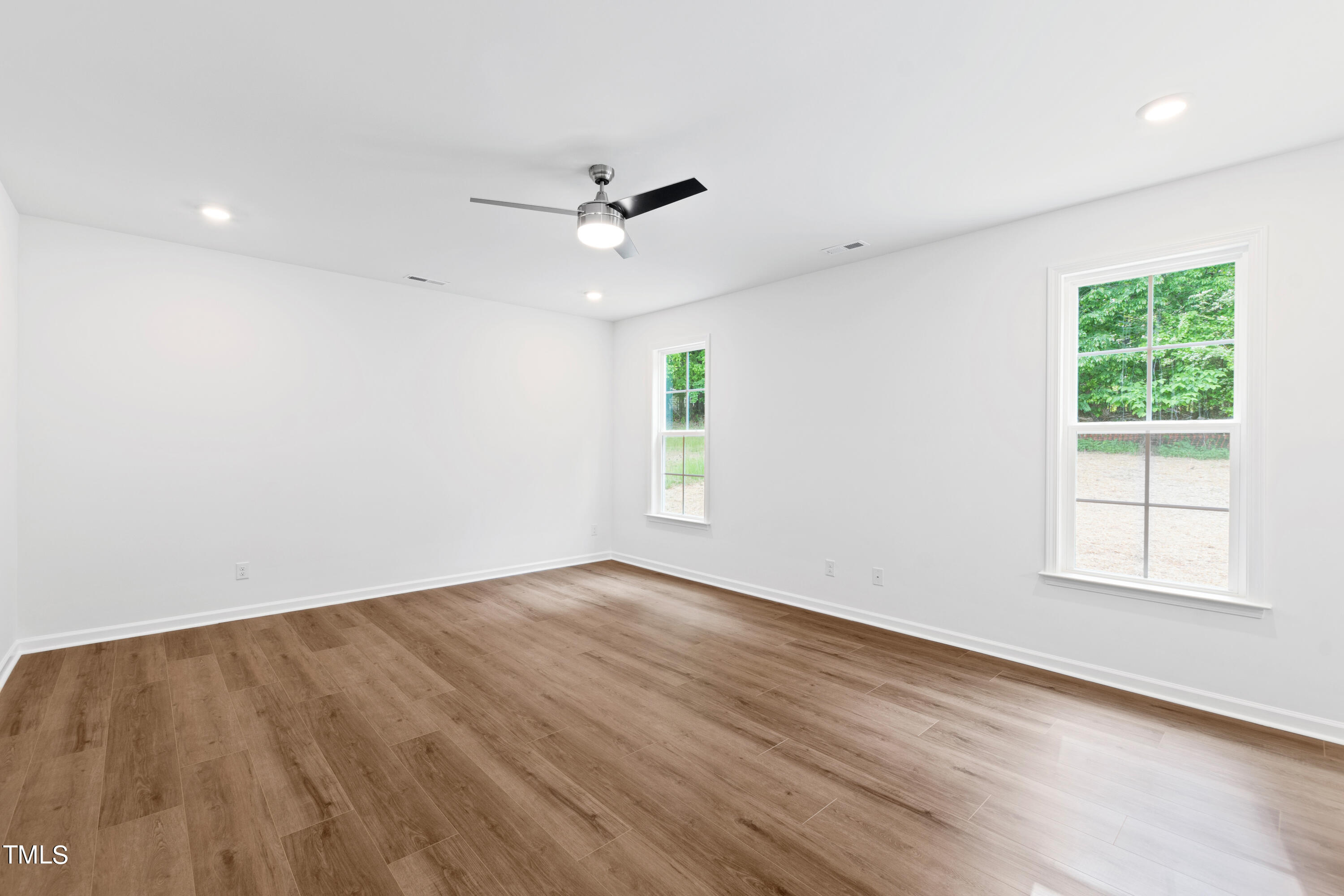 365 Oak Park Boulevard