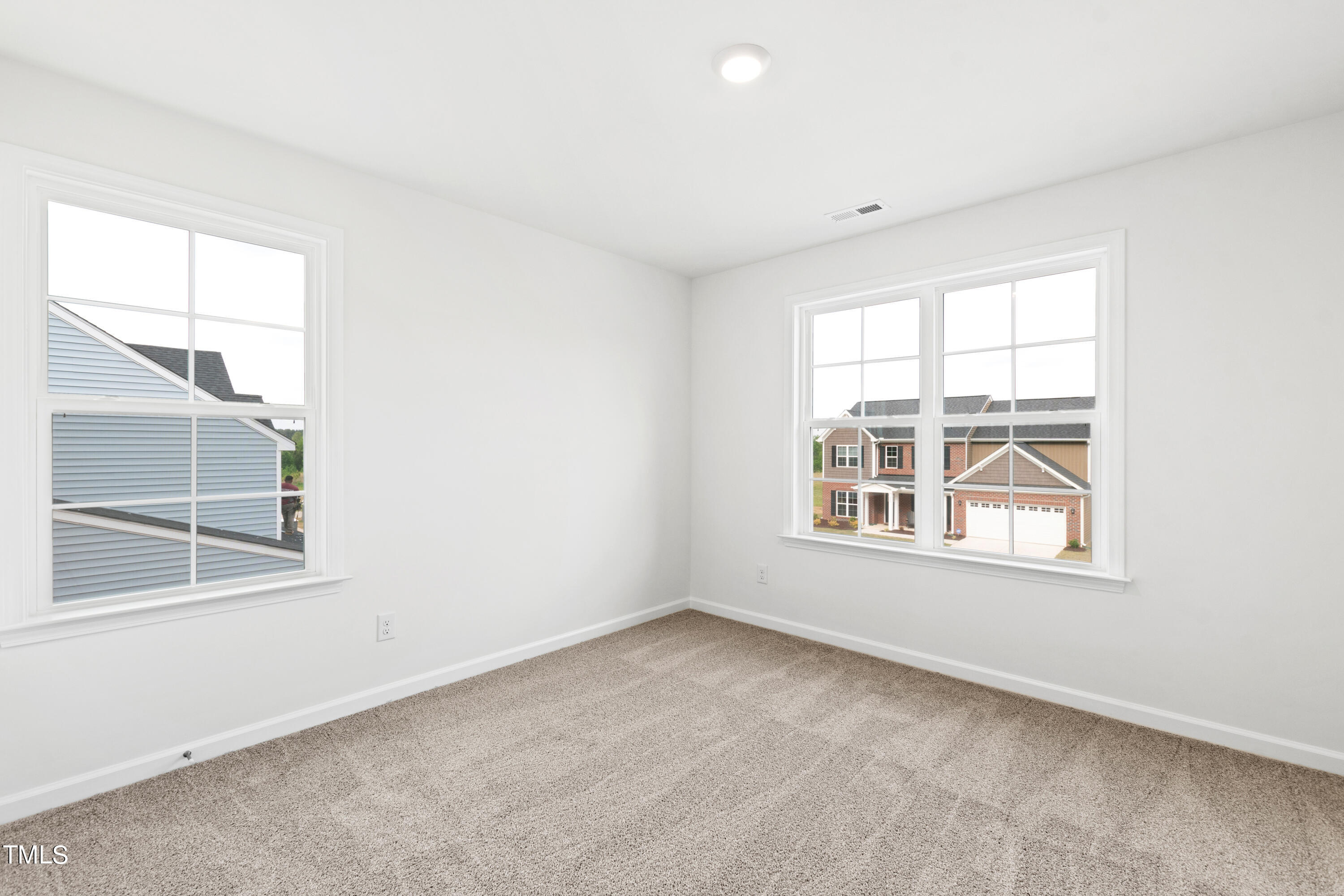 365 Oak Park Boulevard