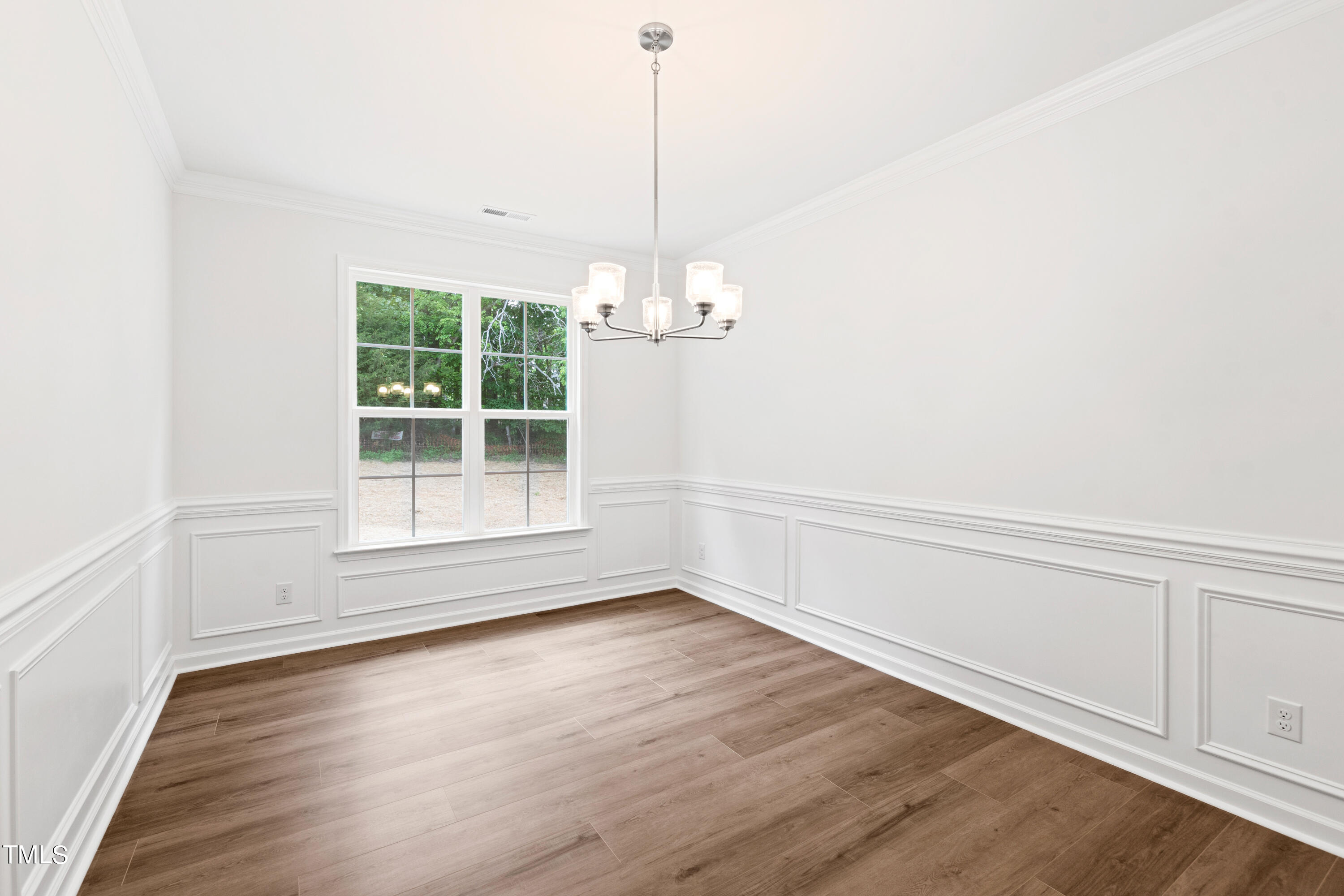 365 Oak Park Boulevard