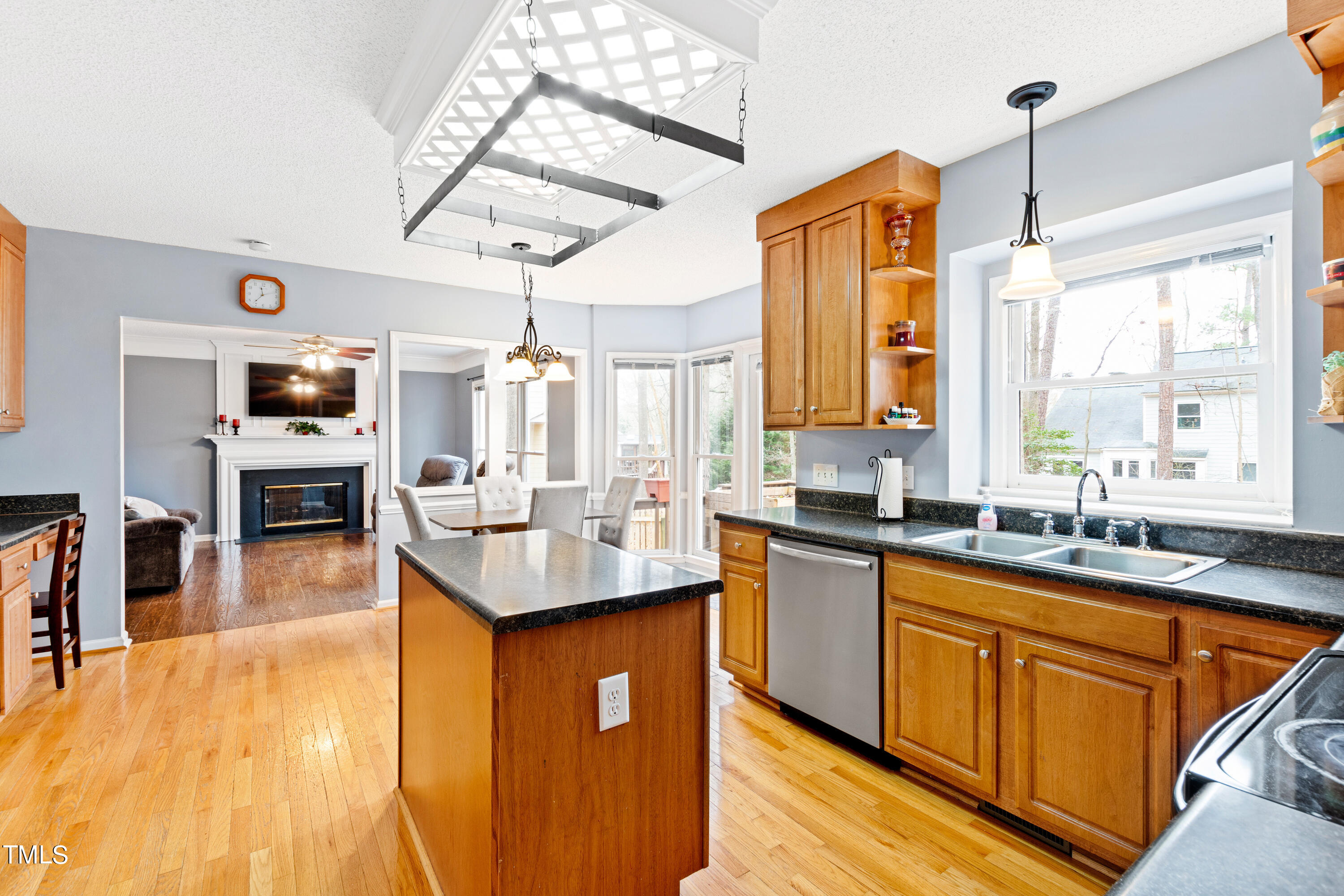 809 Beddingfield Drive