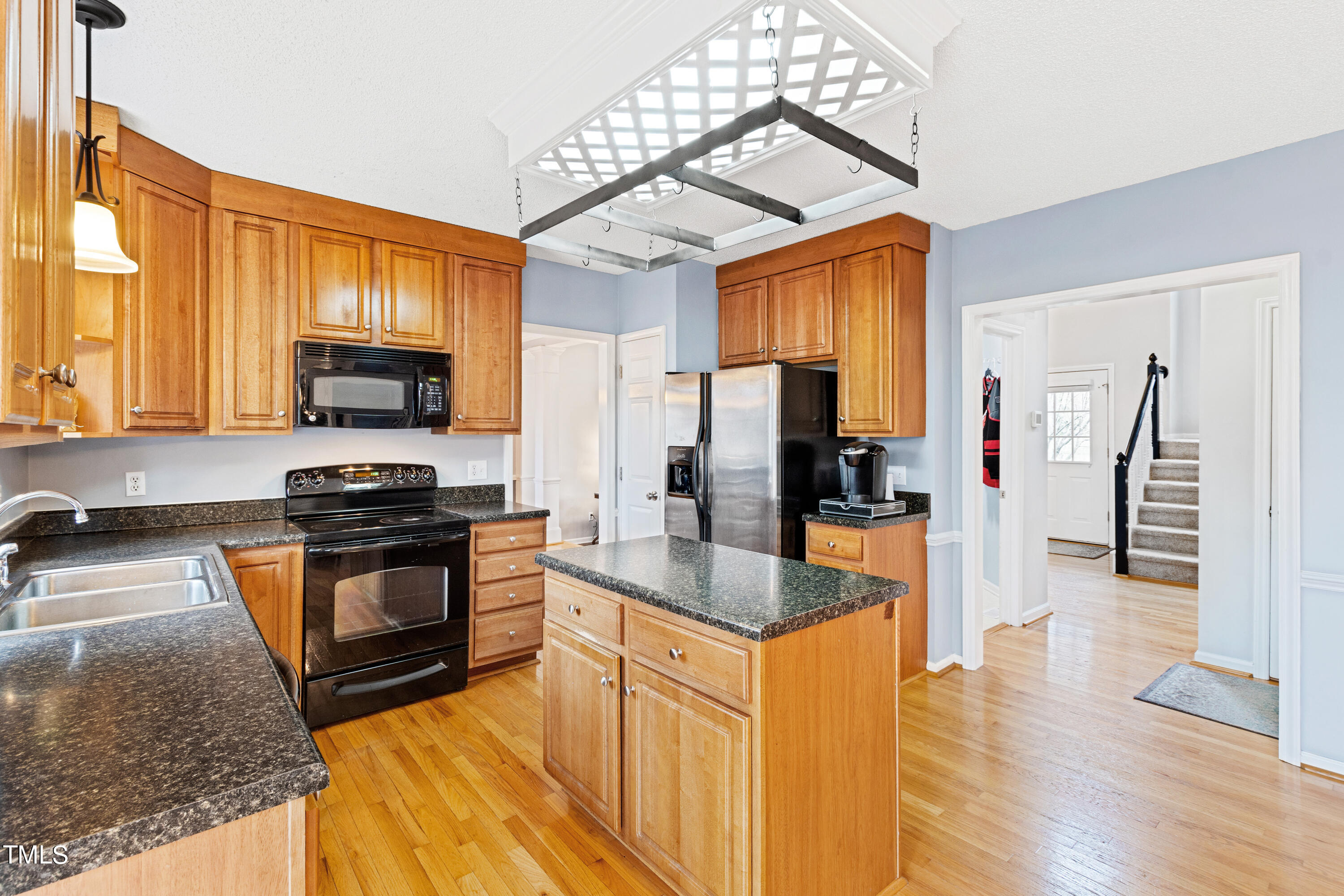 809 Beddingfield Drive
