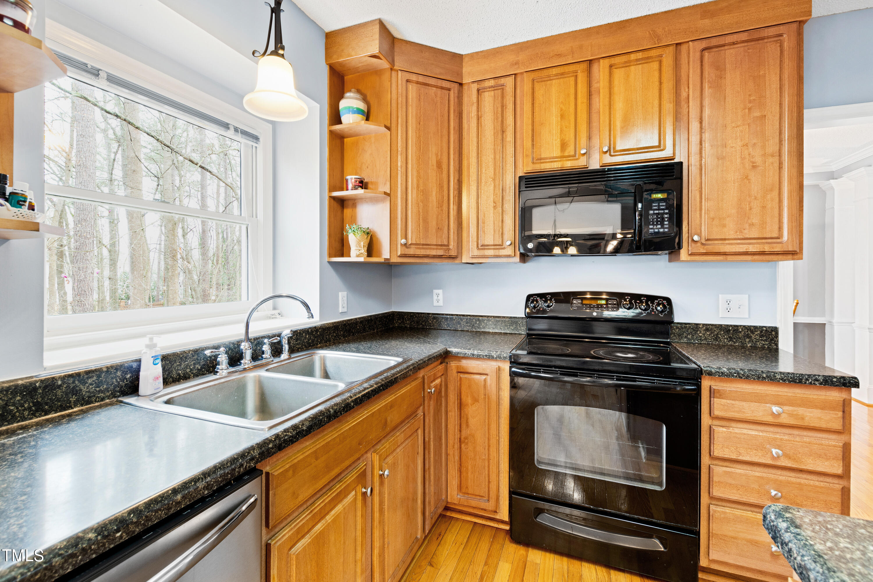 809 Beddingfield Drive