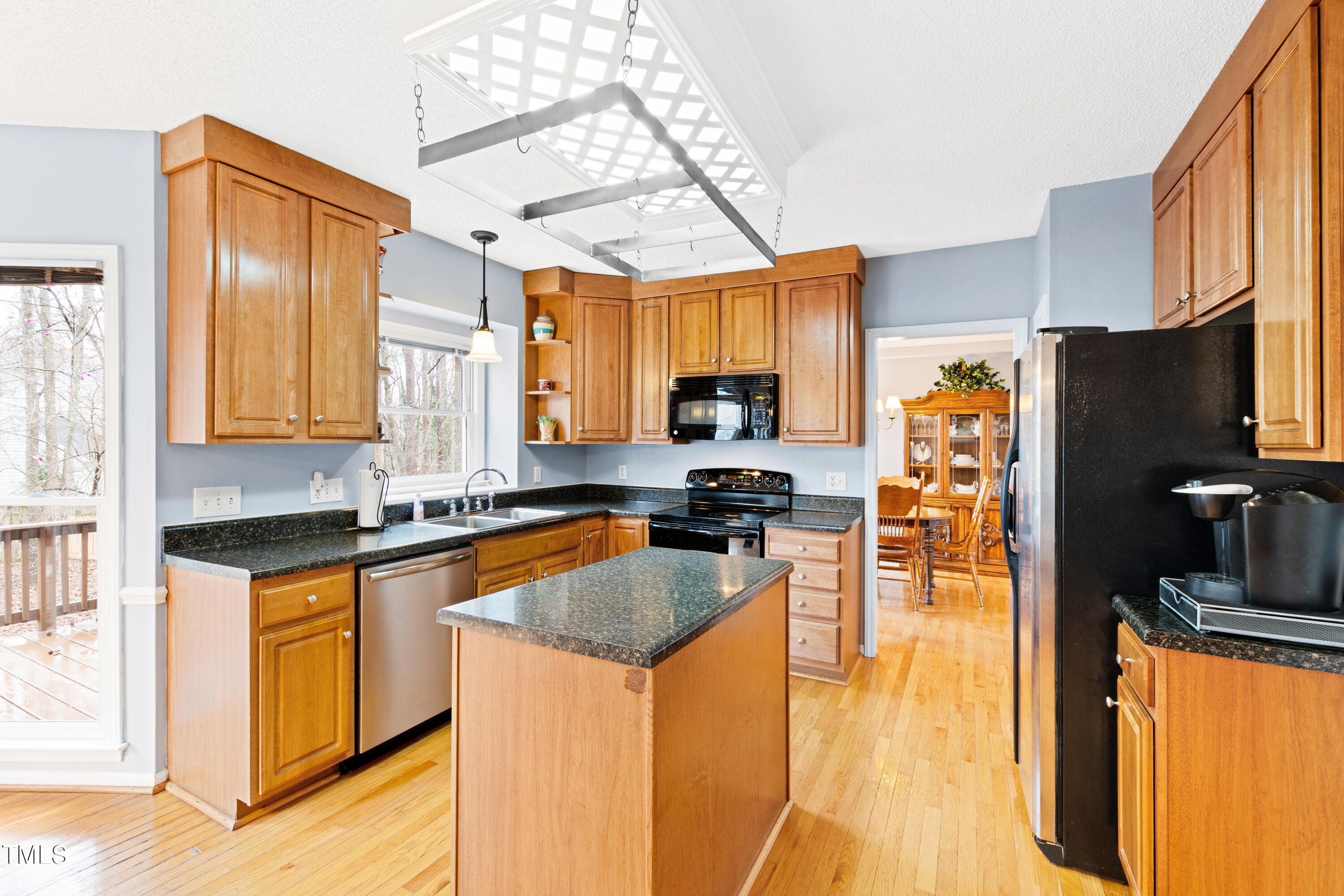 809 Beddingfield Drive