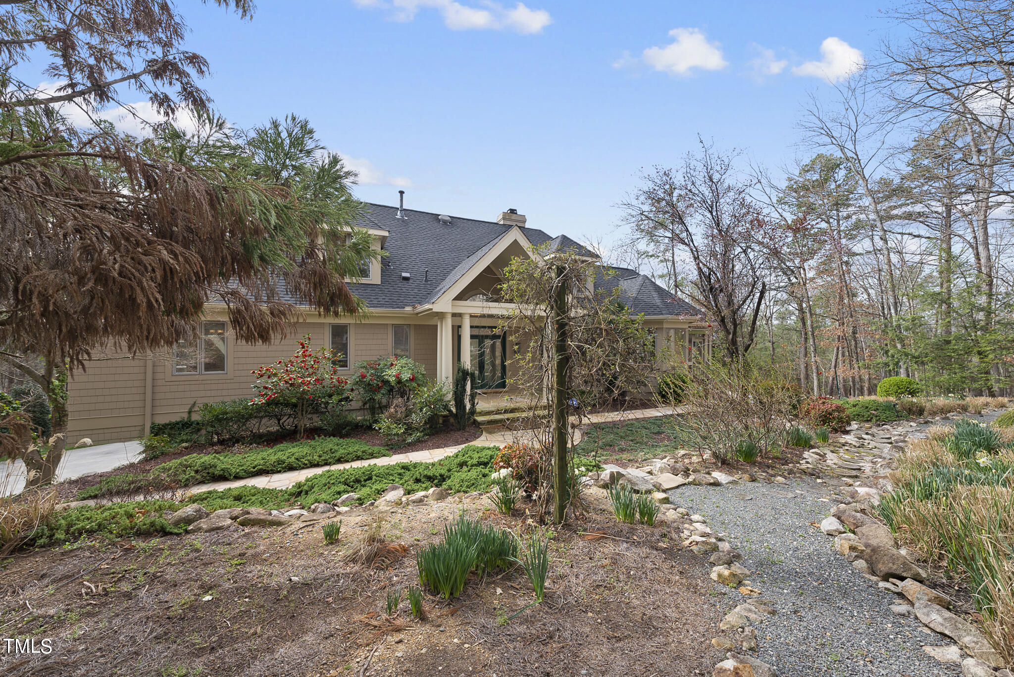 11512 Governors Drive