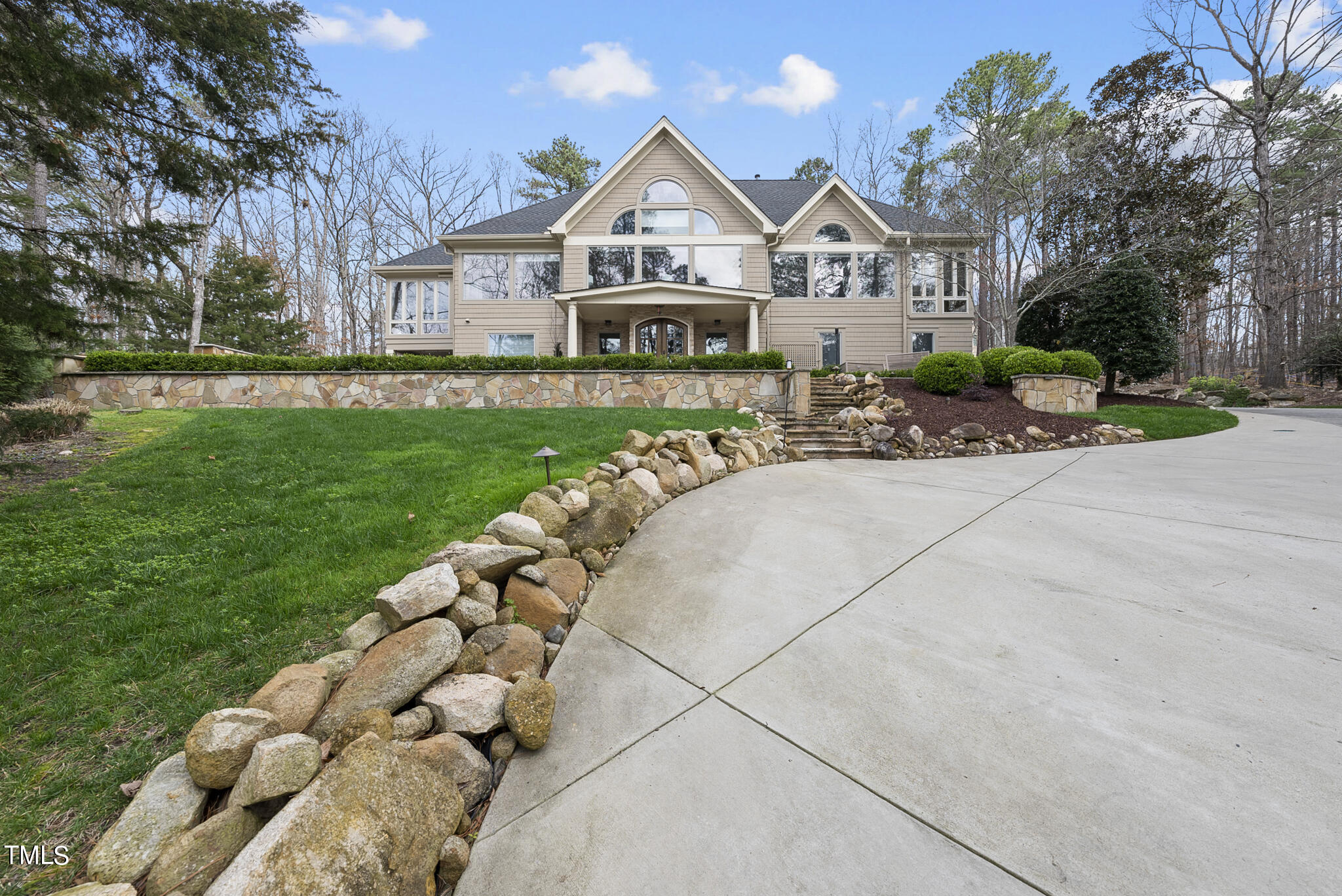11512 Governors Drive