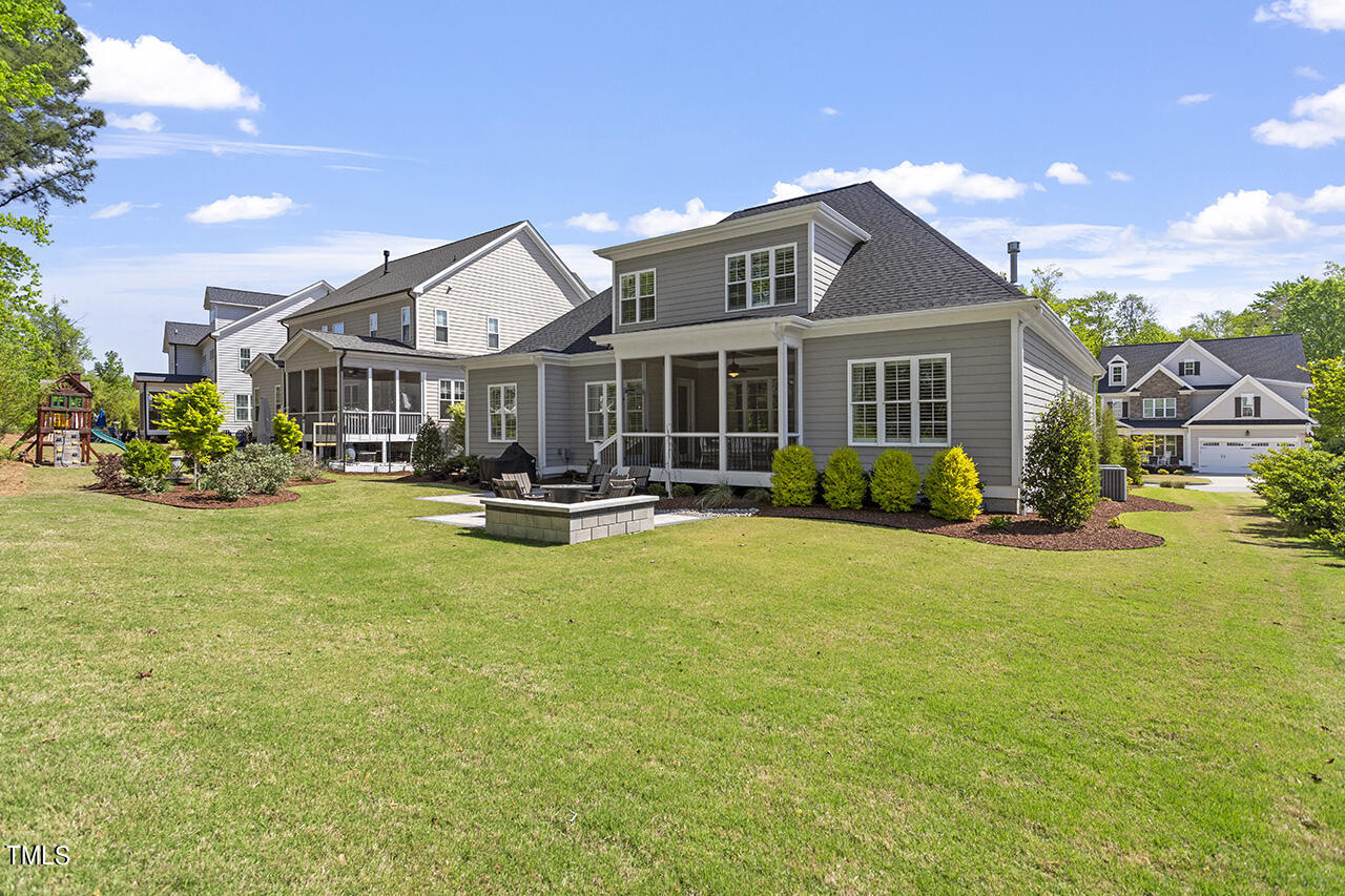 2086 Amalfi Place