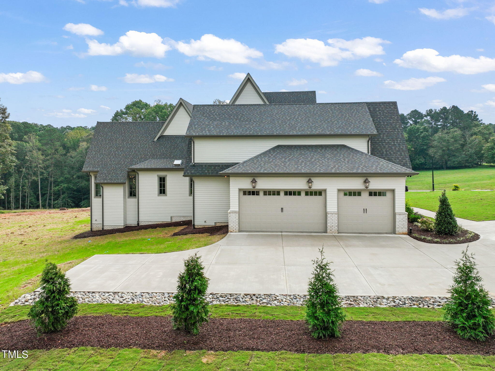 9008 Meadow Pointe Court