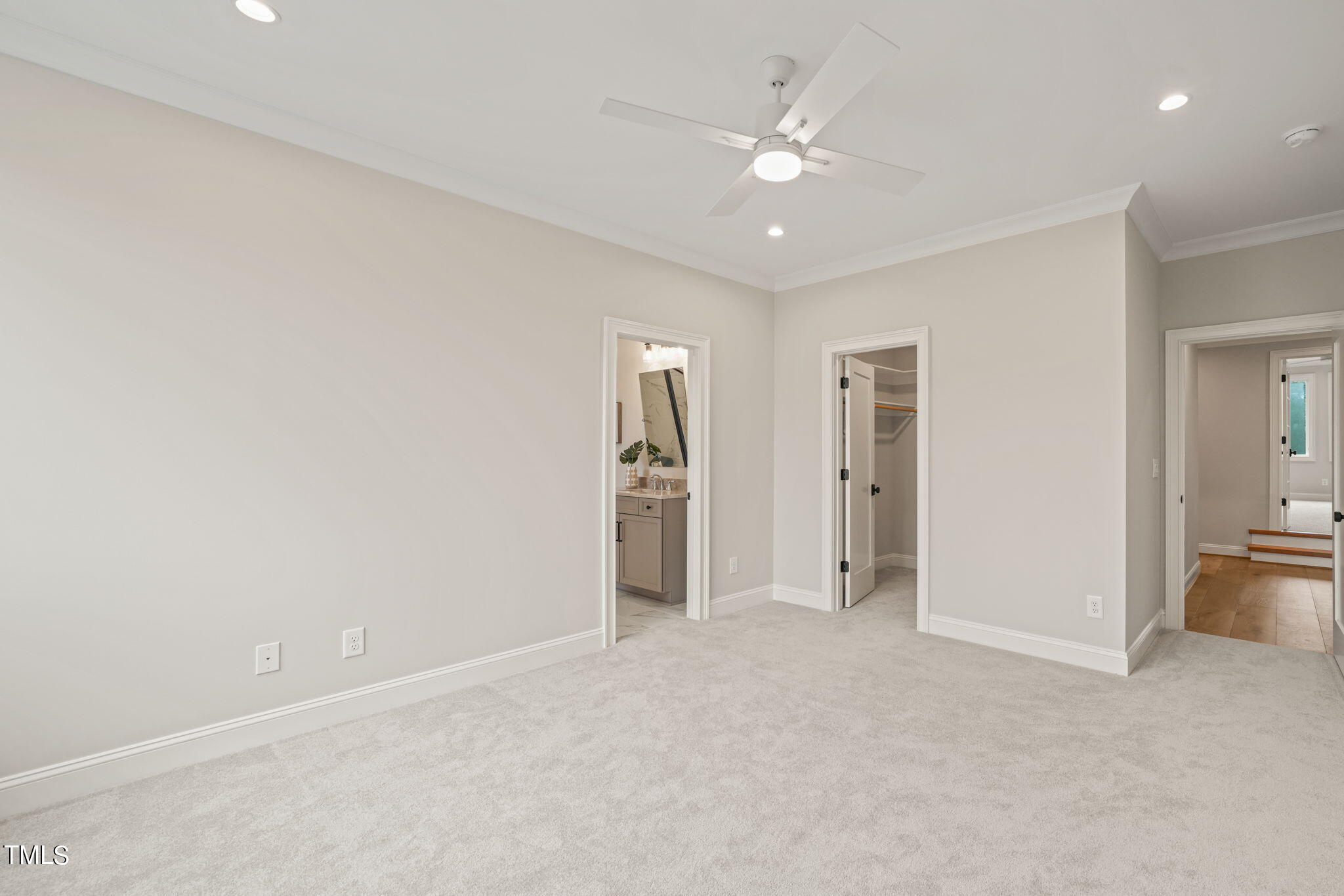 1621 Legacy Ridge Lane