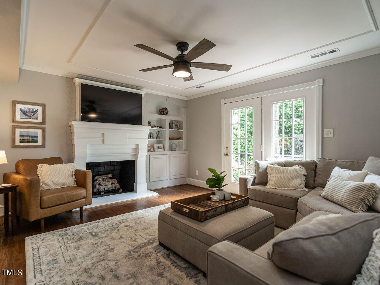 7800 Vauxhill Drive