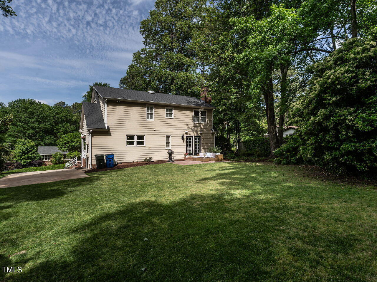 7800 Vauxhill Drive