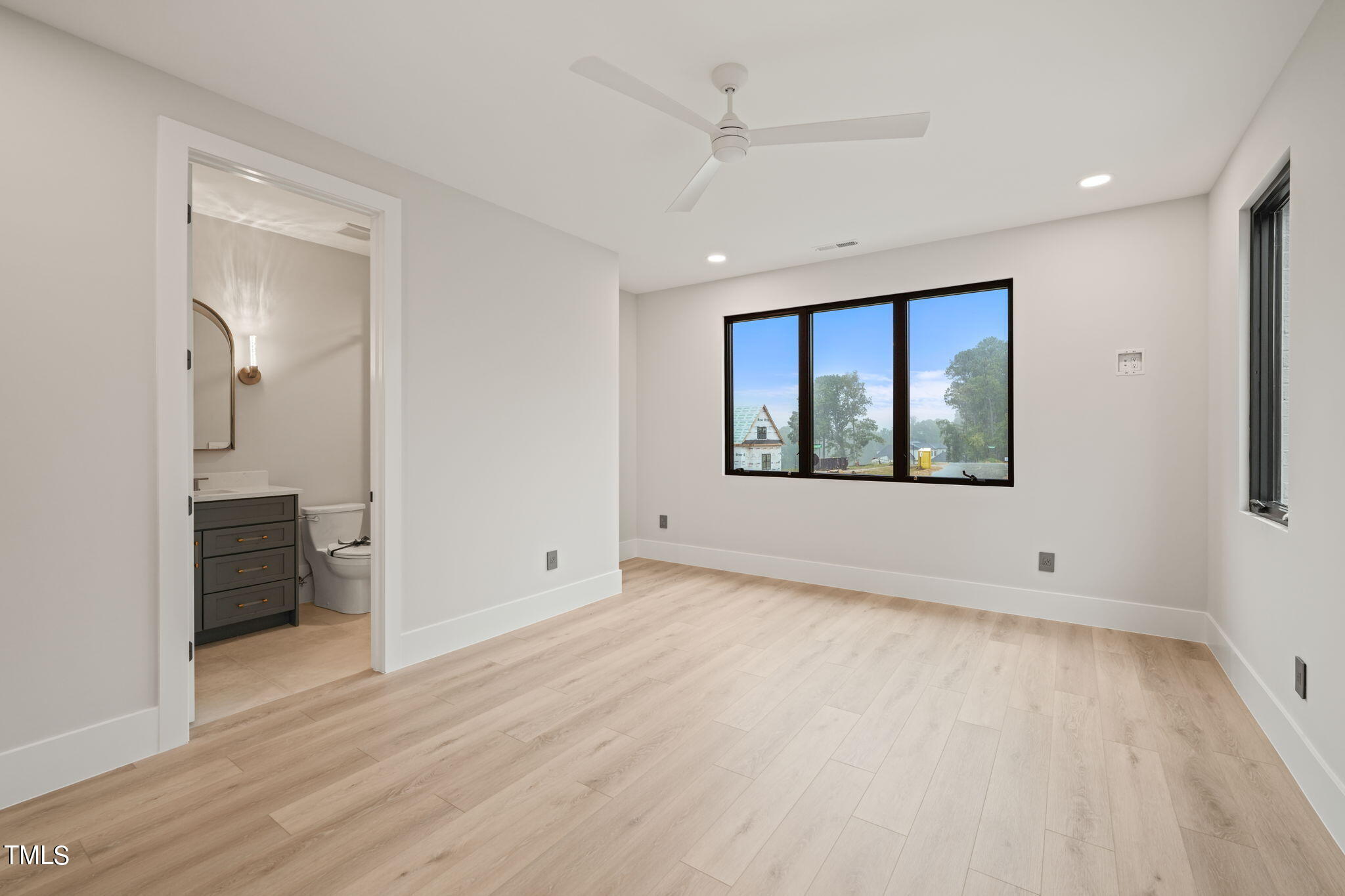1701 Legacy Ridge Lane