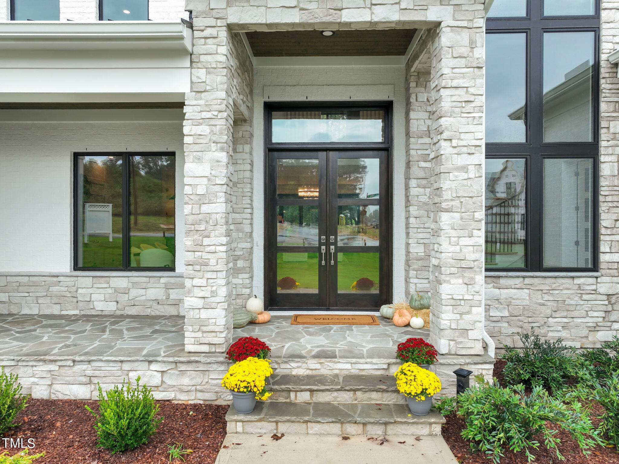 1701 Legacy Ridge Lane