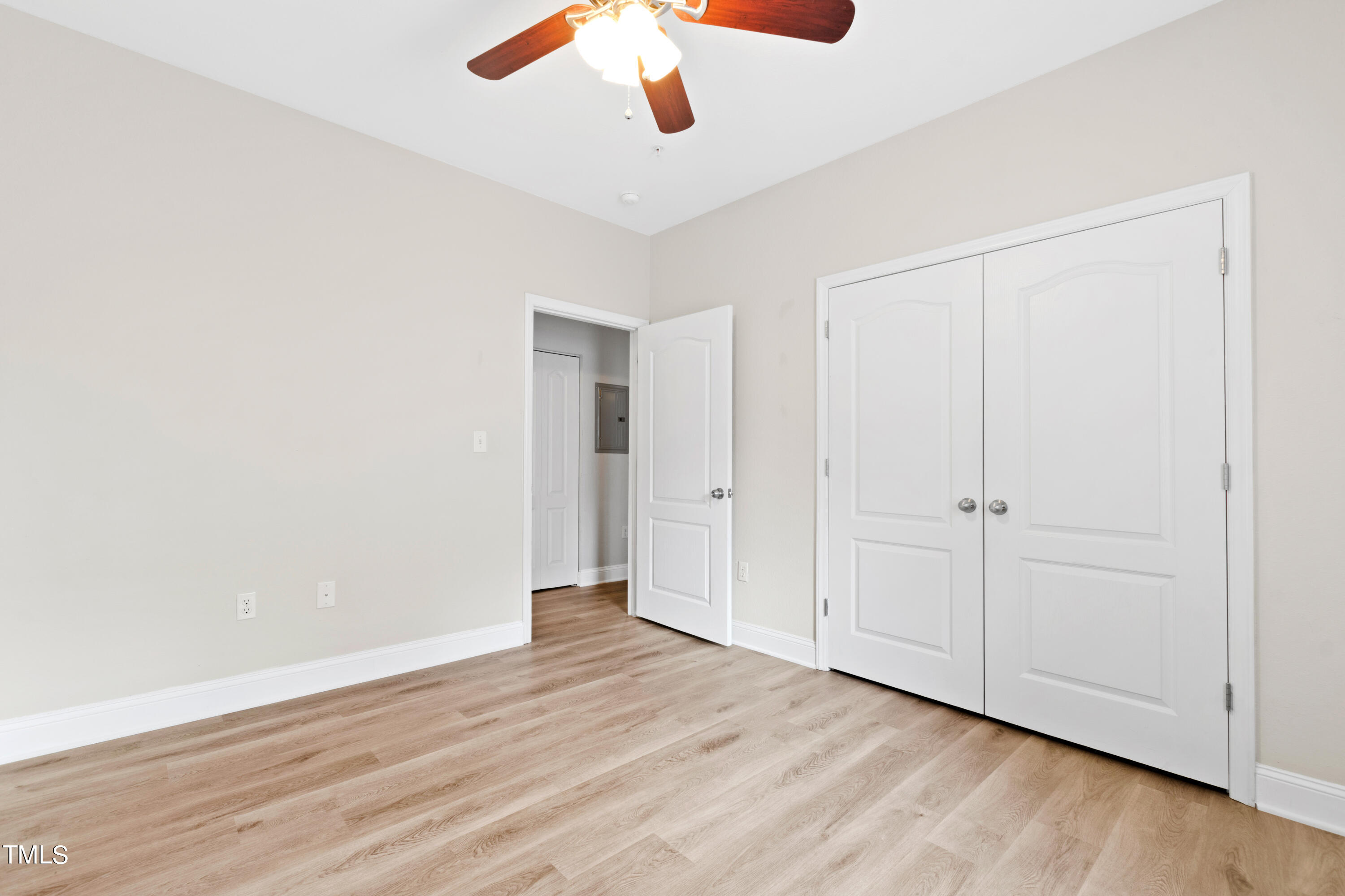 1914 Parkside Village Drive
