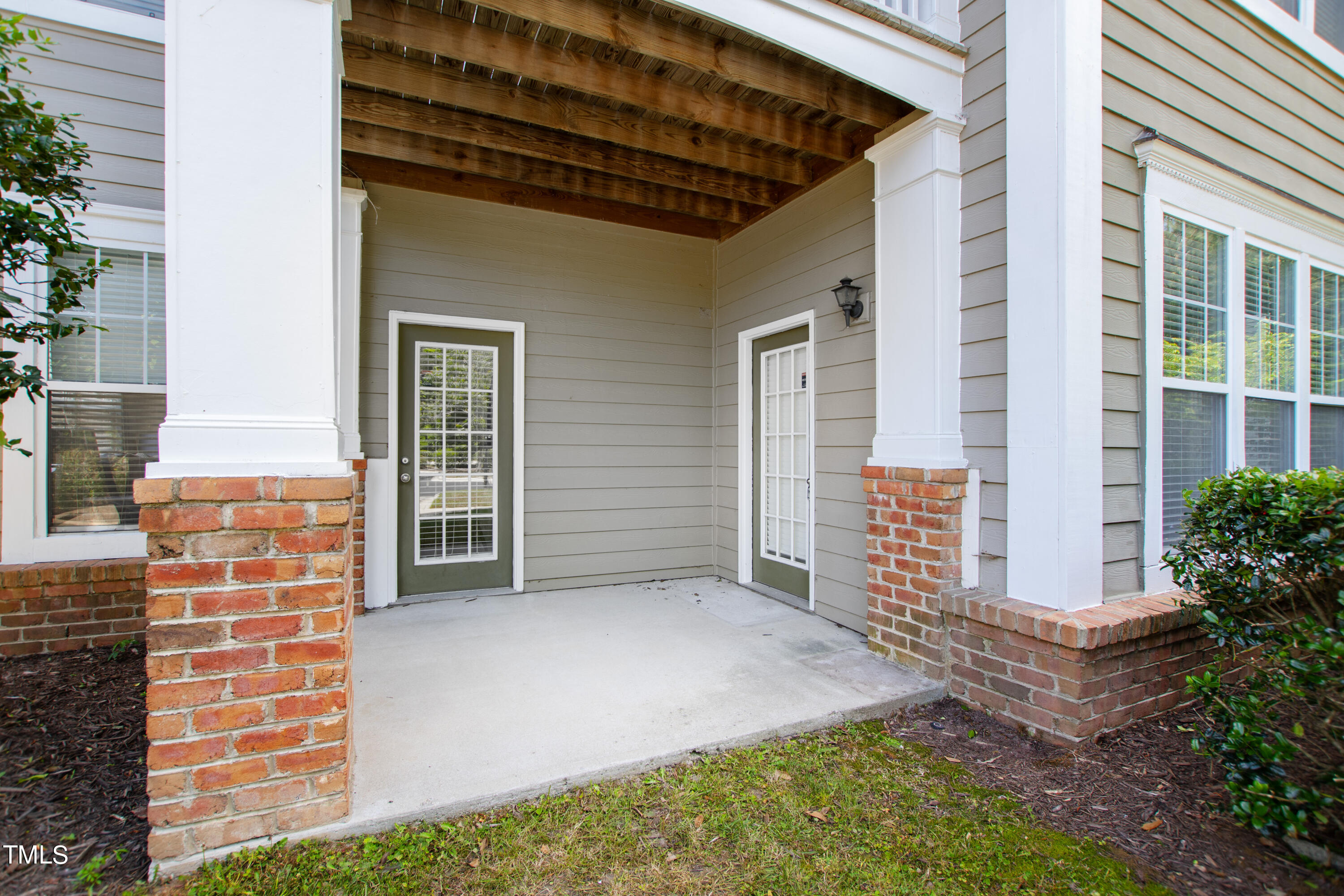 1914 Parkside Village Drive