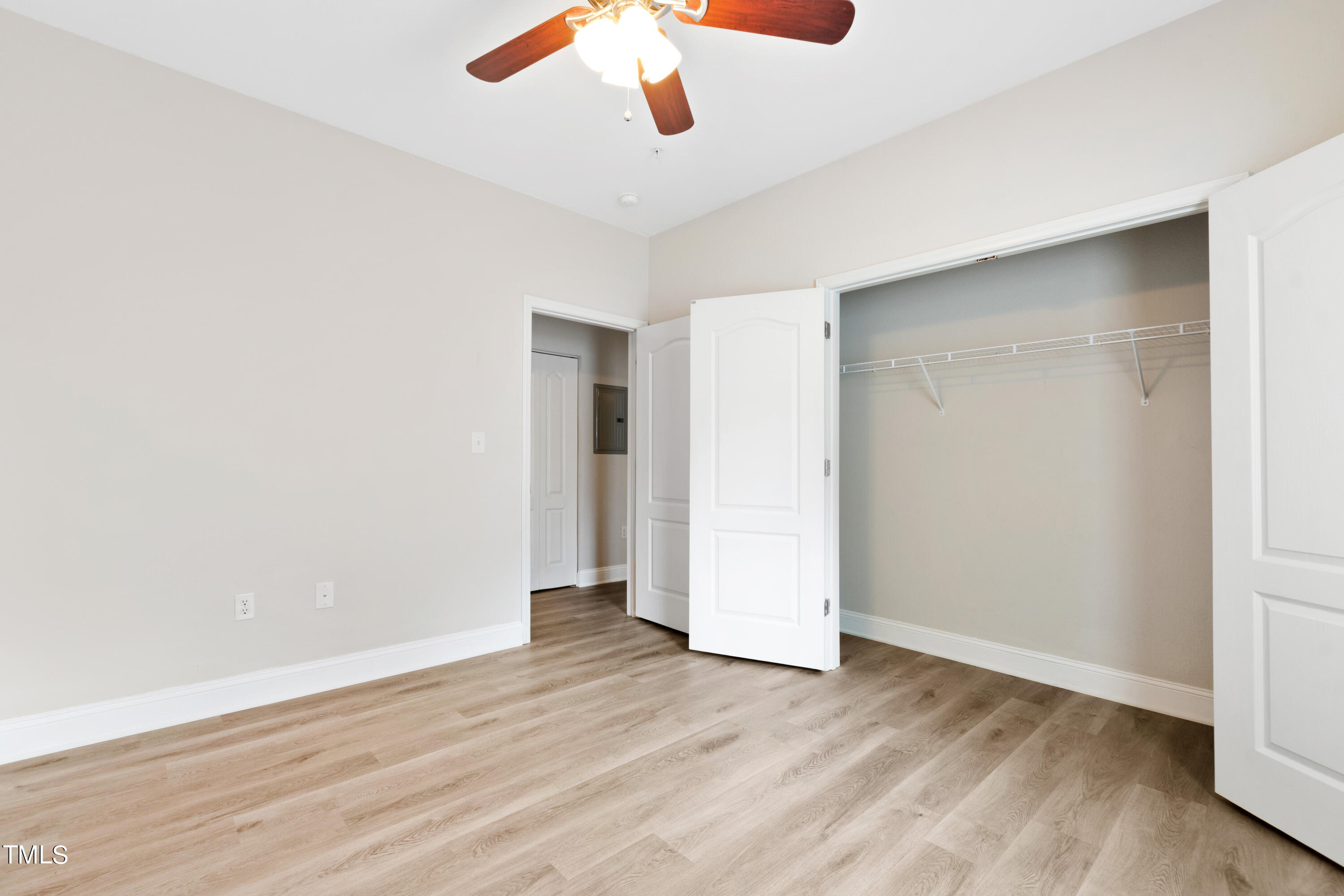 1914 Parkside Village Drive