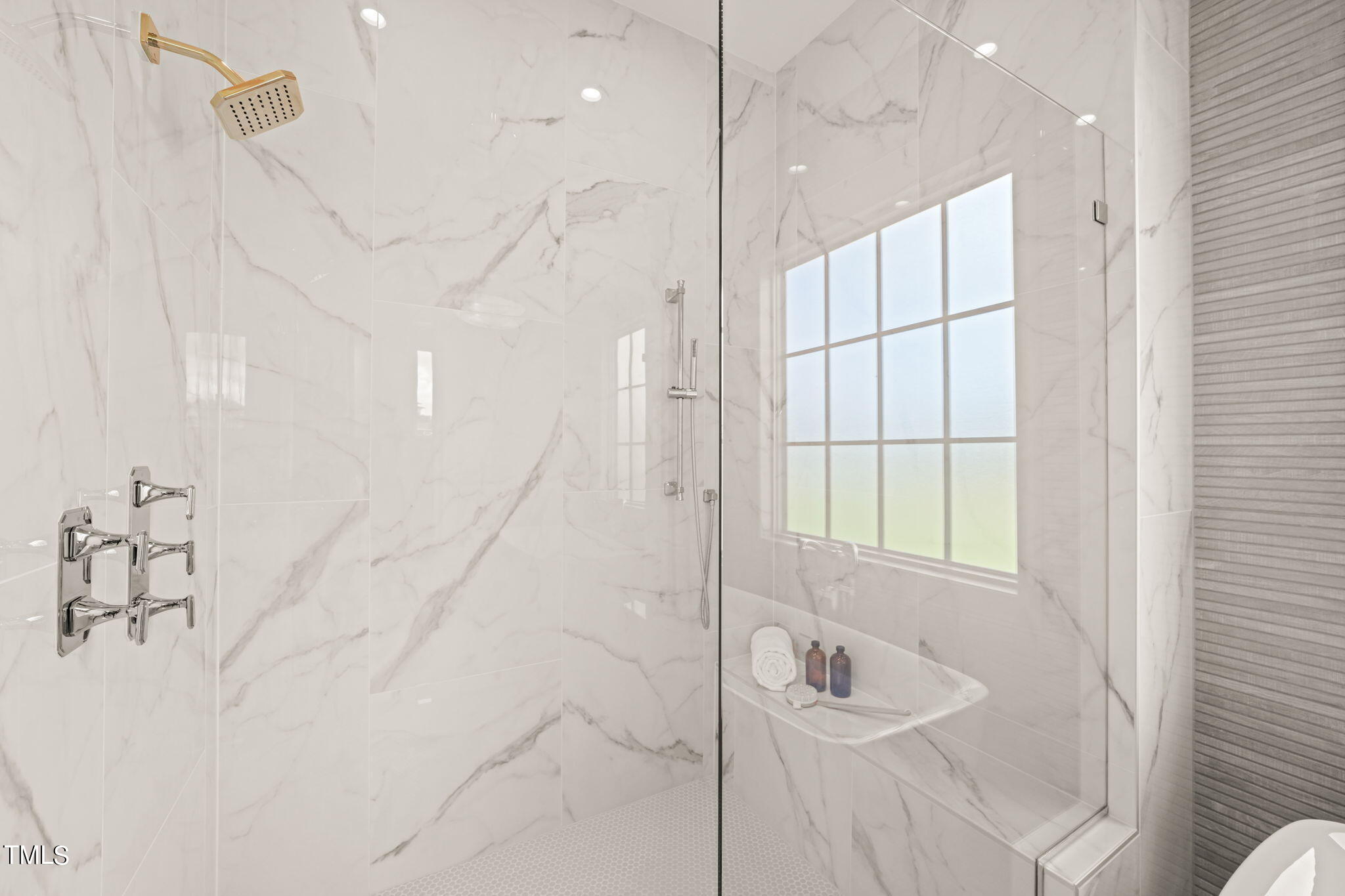 8916 Grand Highland Way