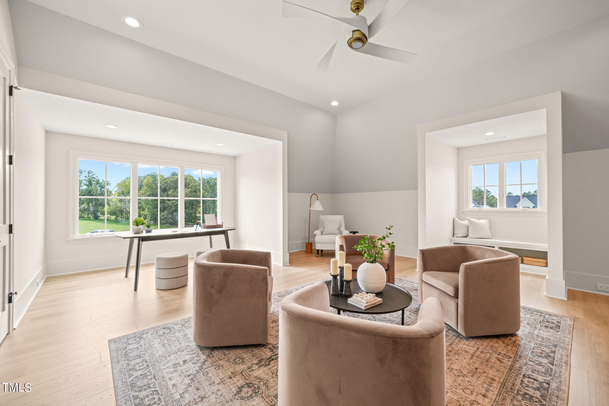 8916 Grand Highland Way