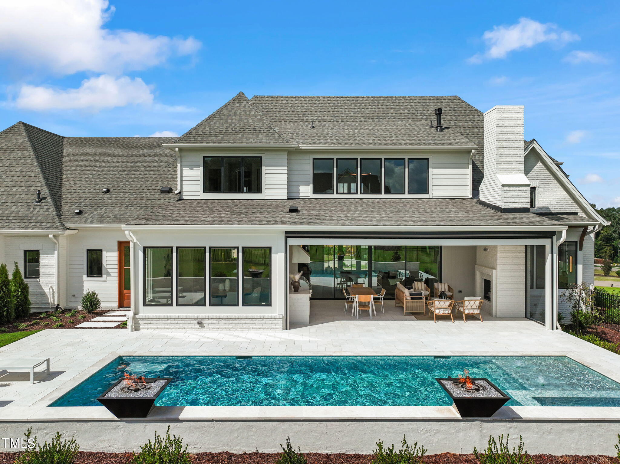 8916 Grand Highland Way