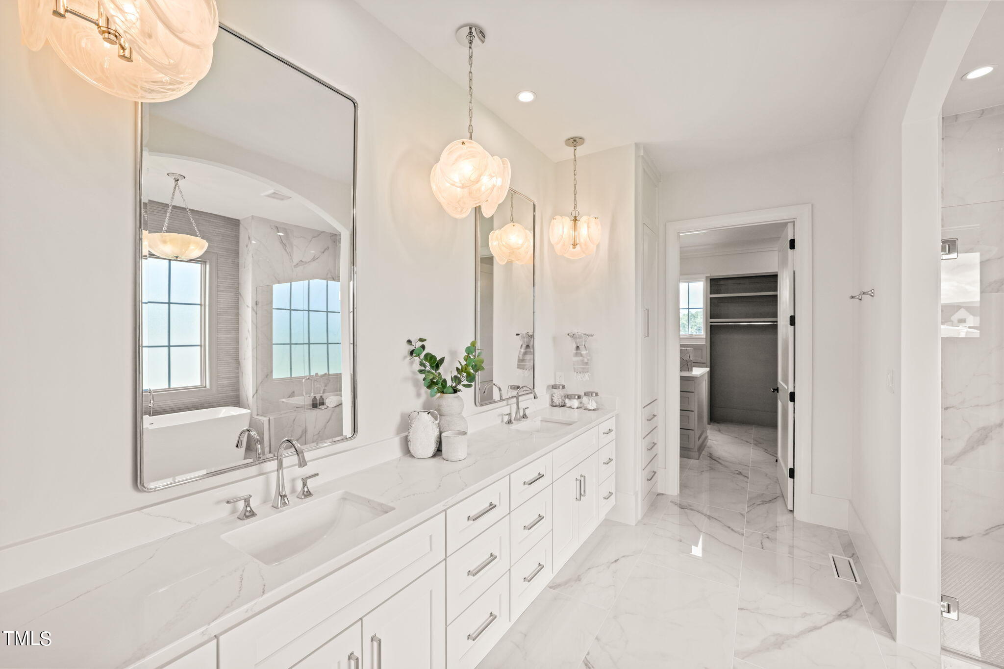 8916 Grand Highland Way