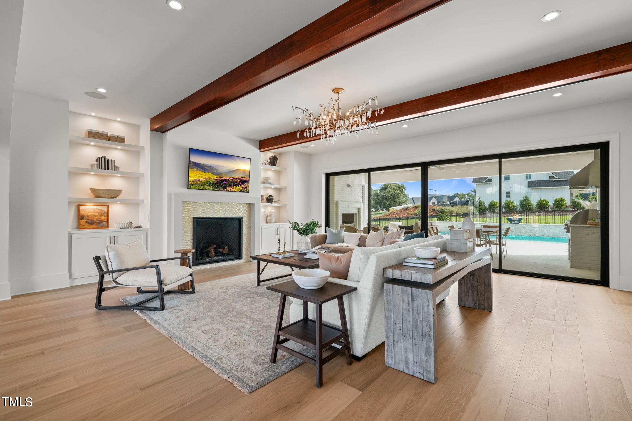 8916 Grand Highland Way