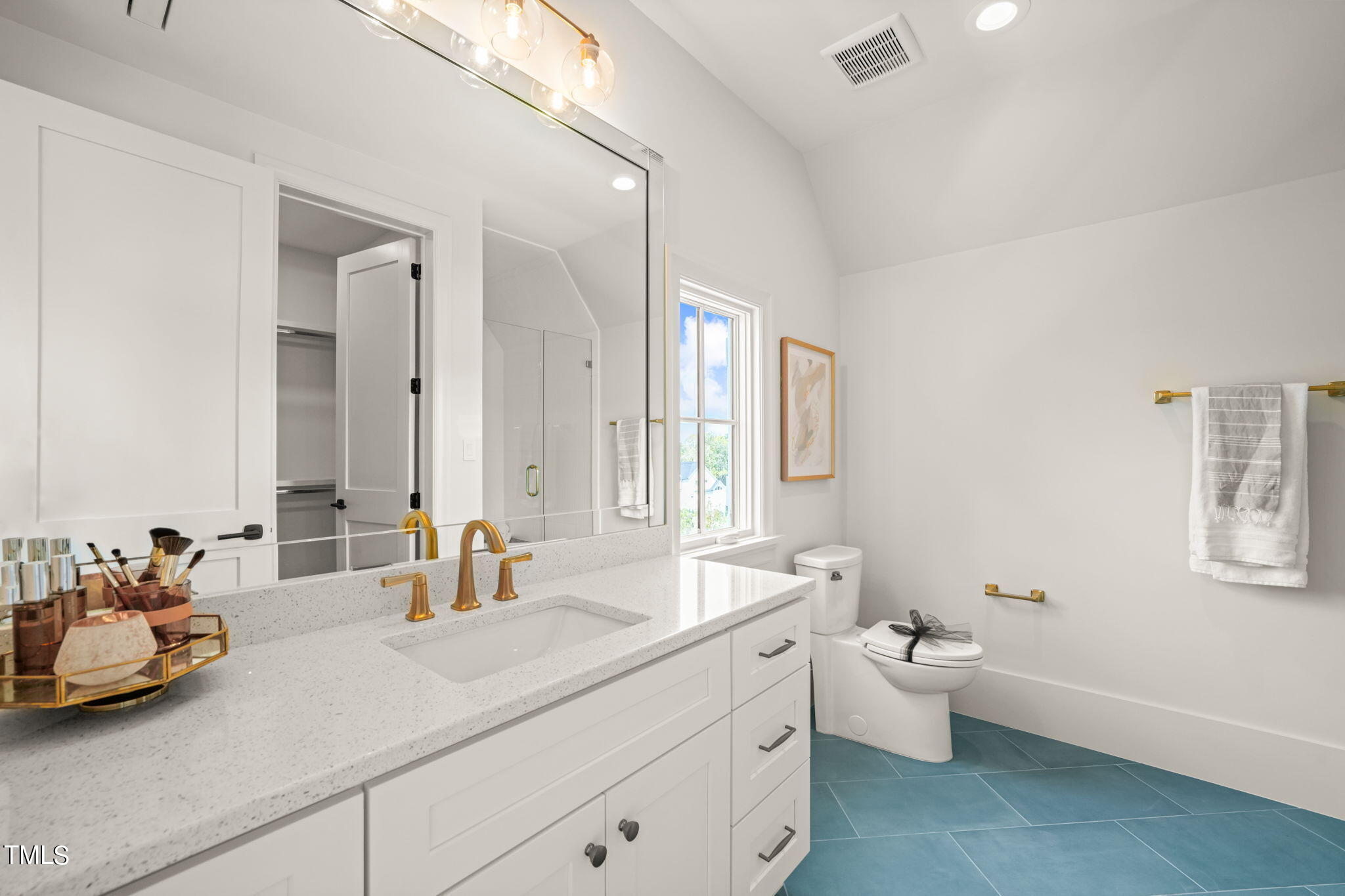 8916 Grand Highland Way