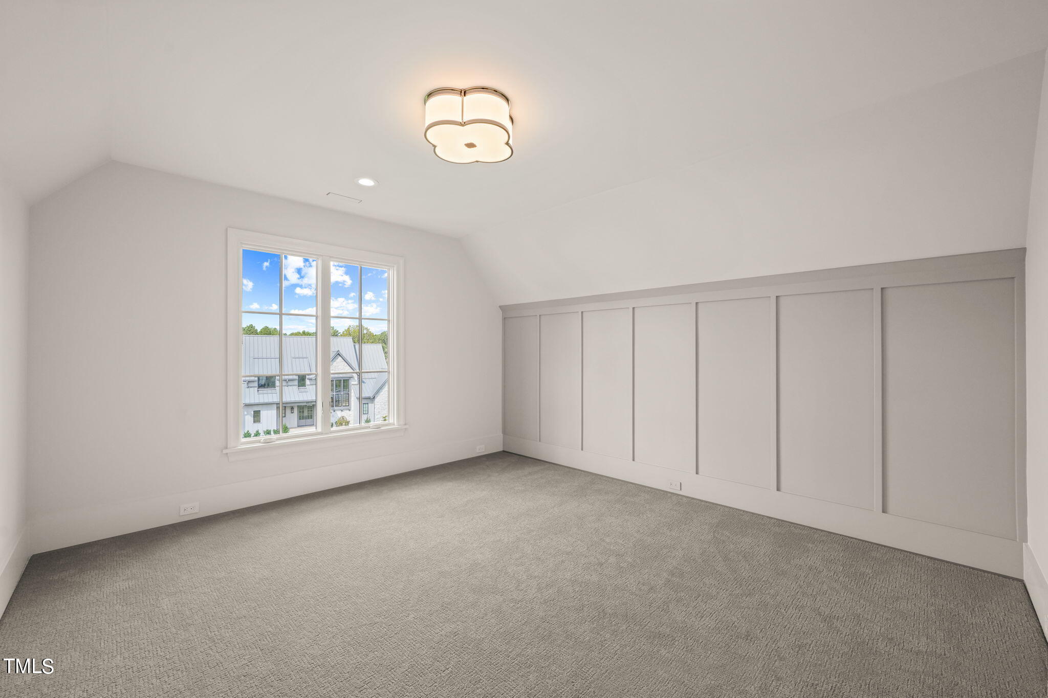 8916 Grand Highland Way