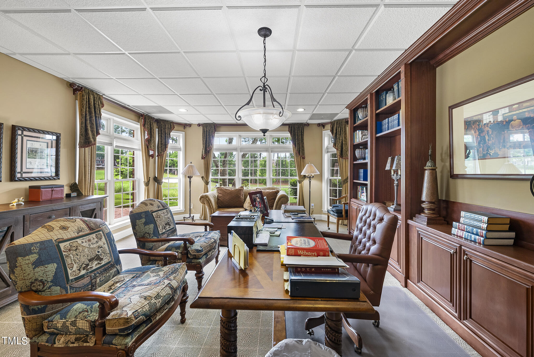 9216 Winged Thistle Court