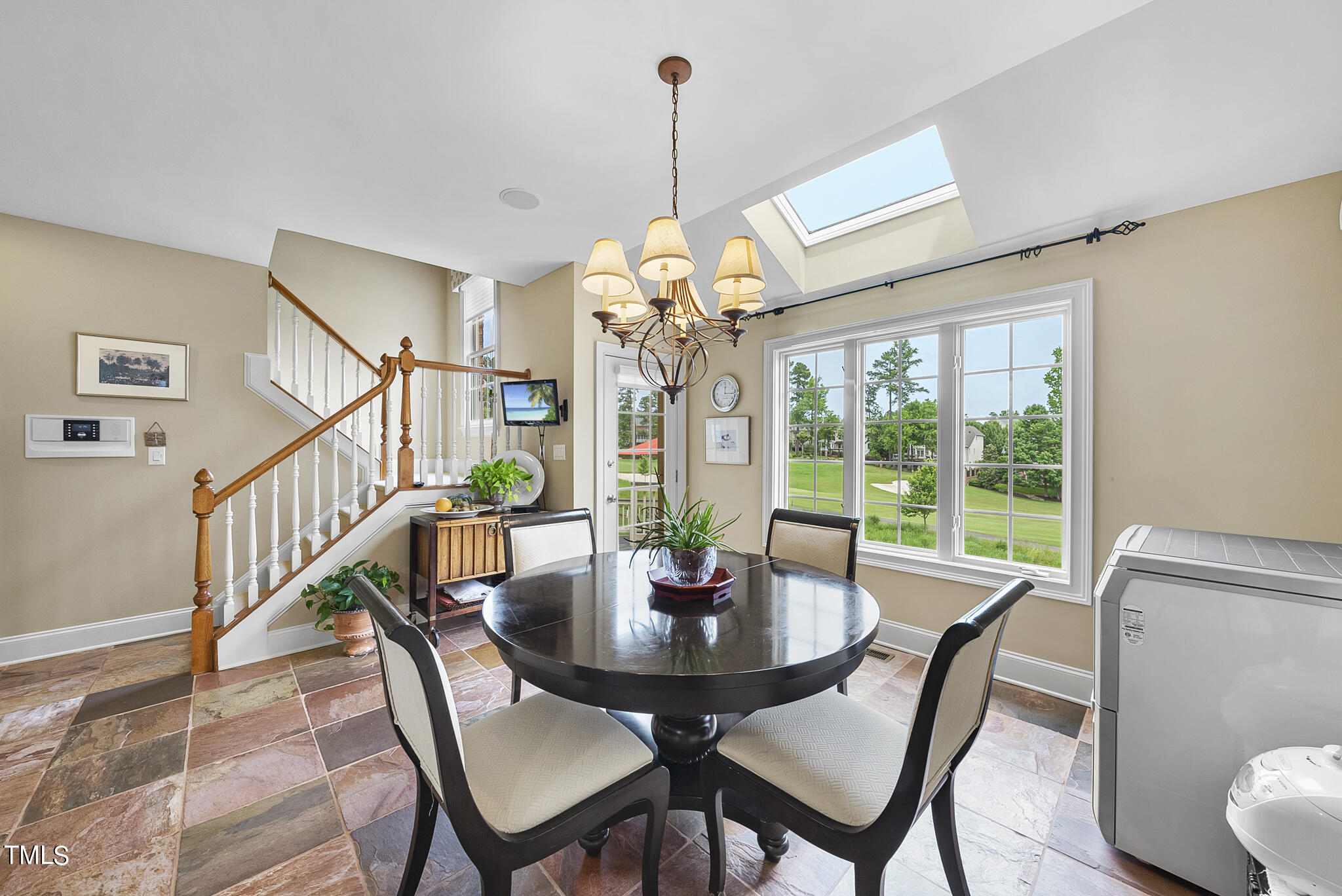 9216 Winged Thistle Court