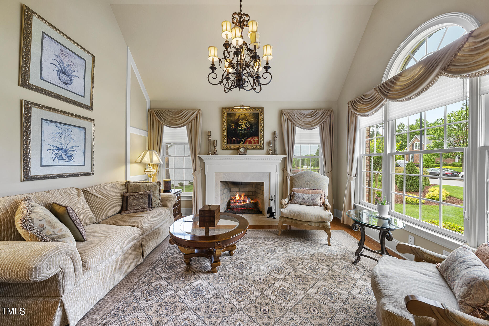 9216 Winged Thistle Court