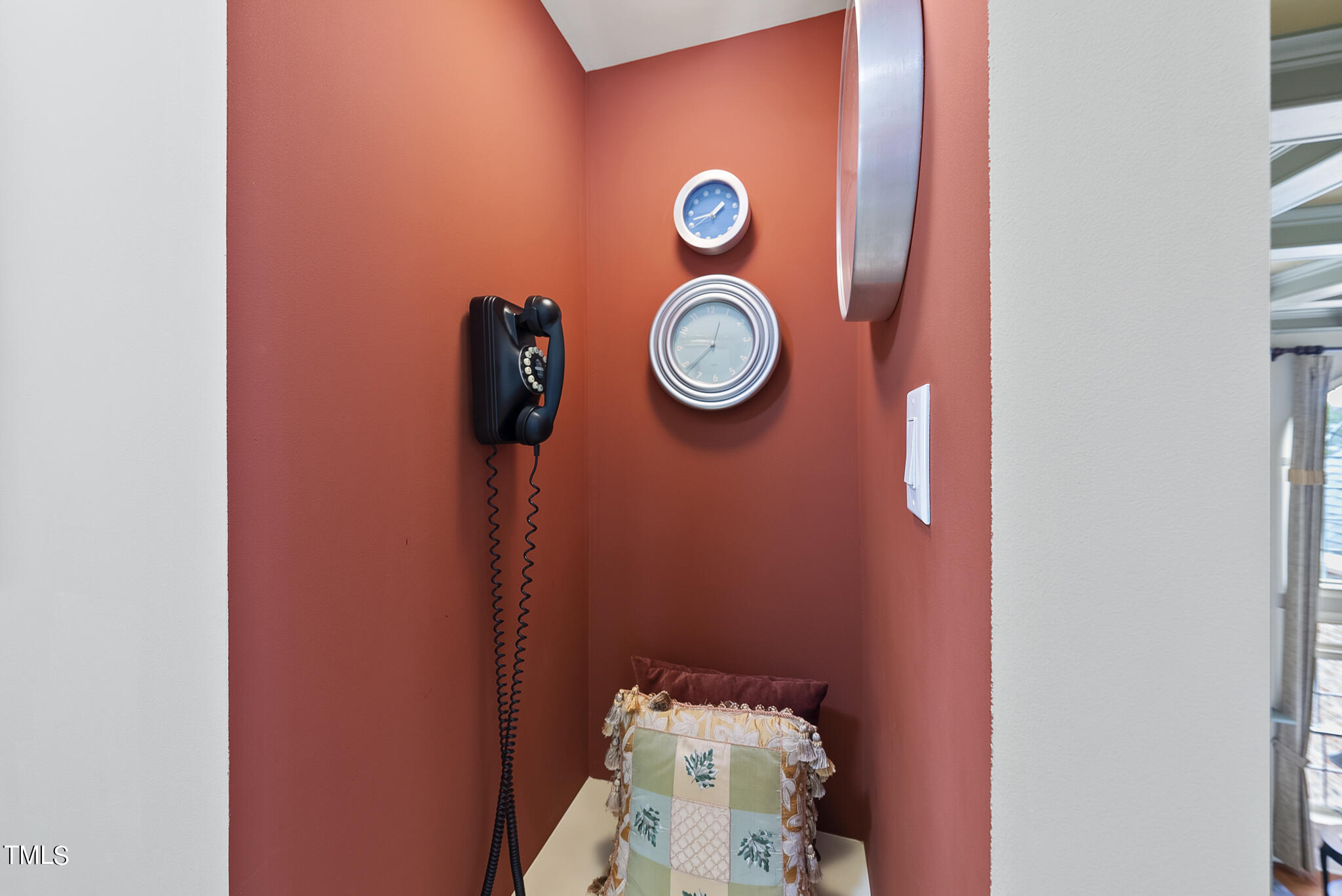 9216 Winged Thistle Court