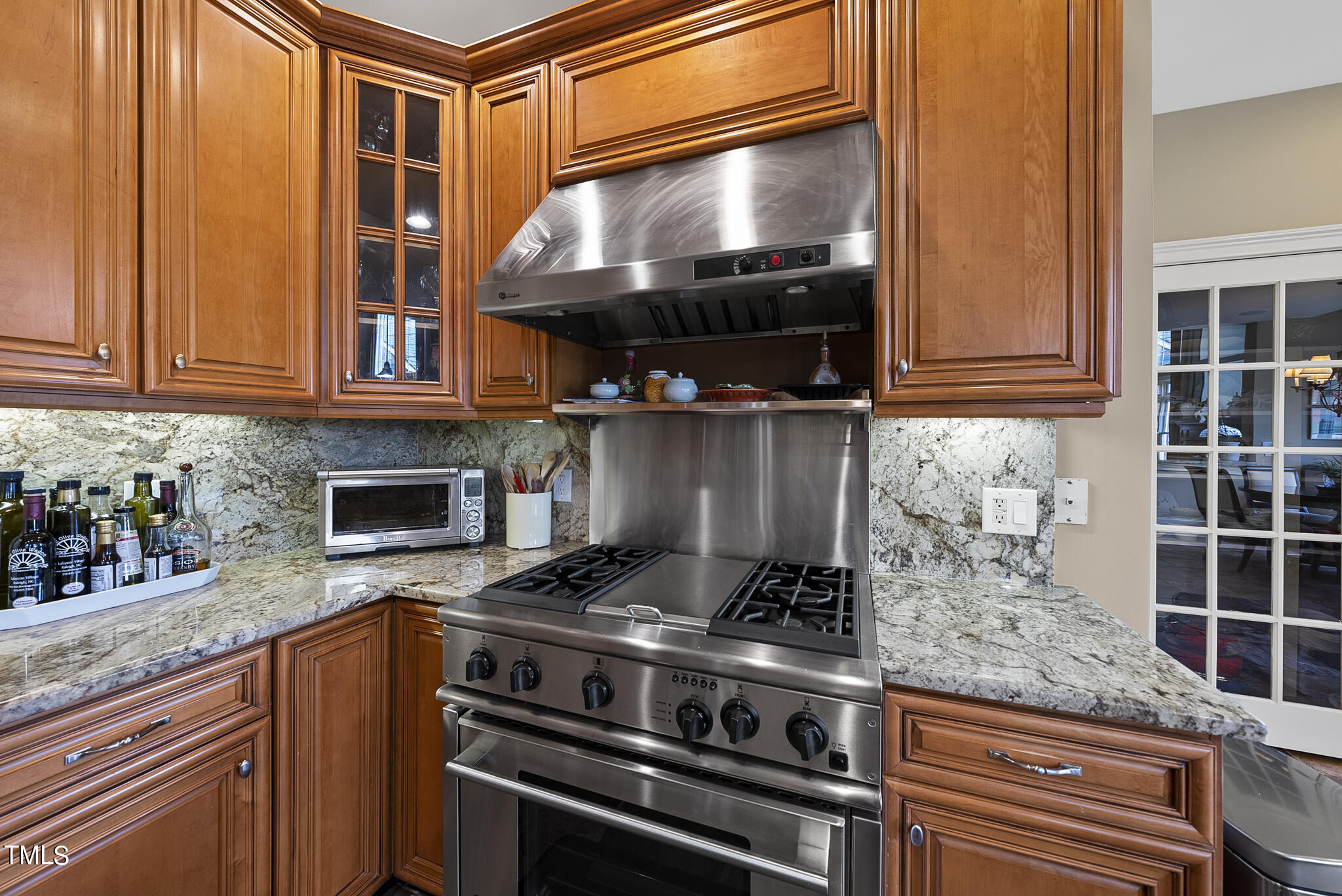 9216 Winged Thistle Court