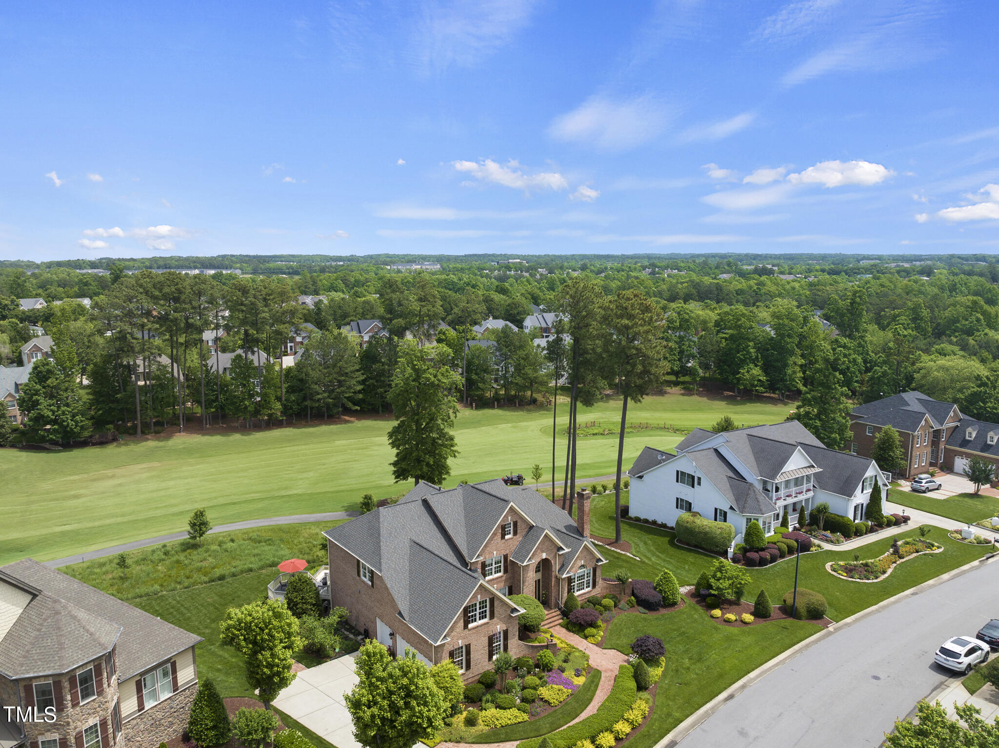 9216 Winged Thistle Court