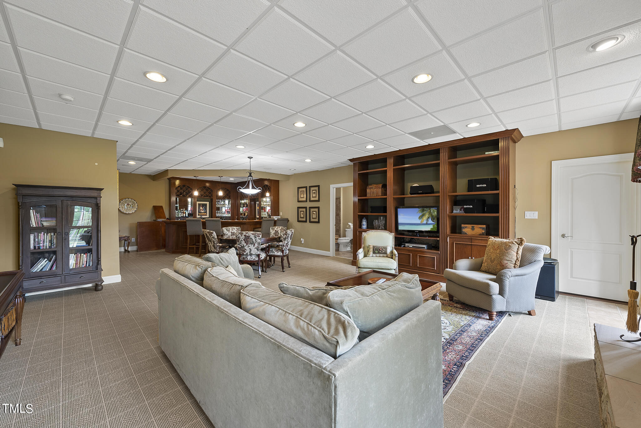 9216 Winged Thistle Court