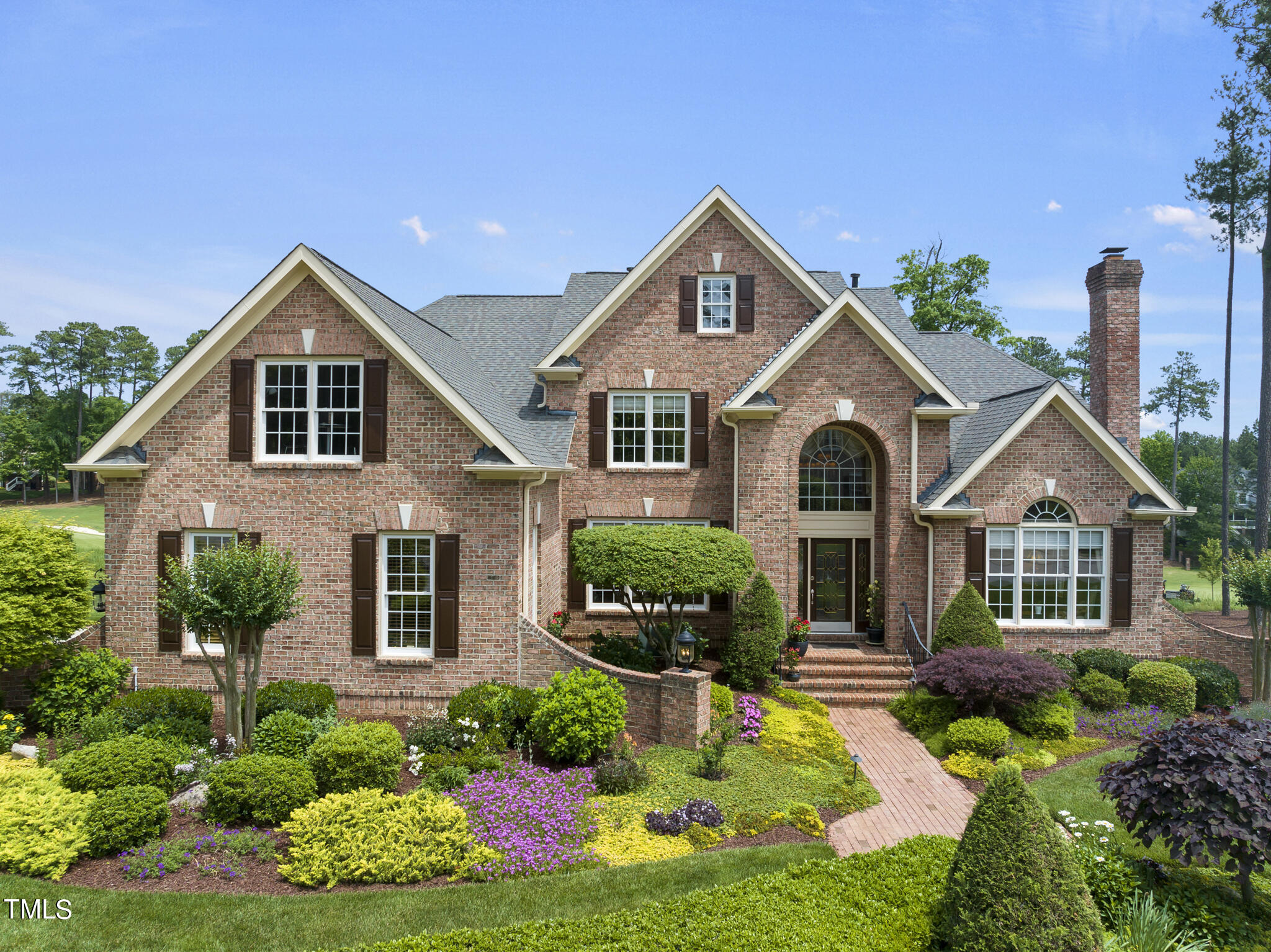 9216 Winged Thistle Court