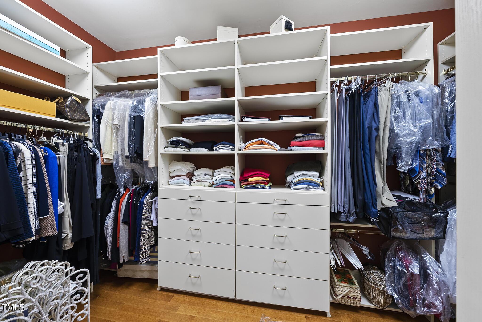 9216 Winged Thistle Court