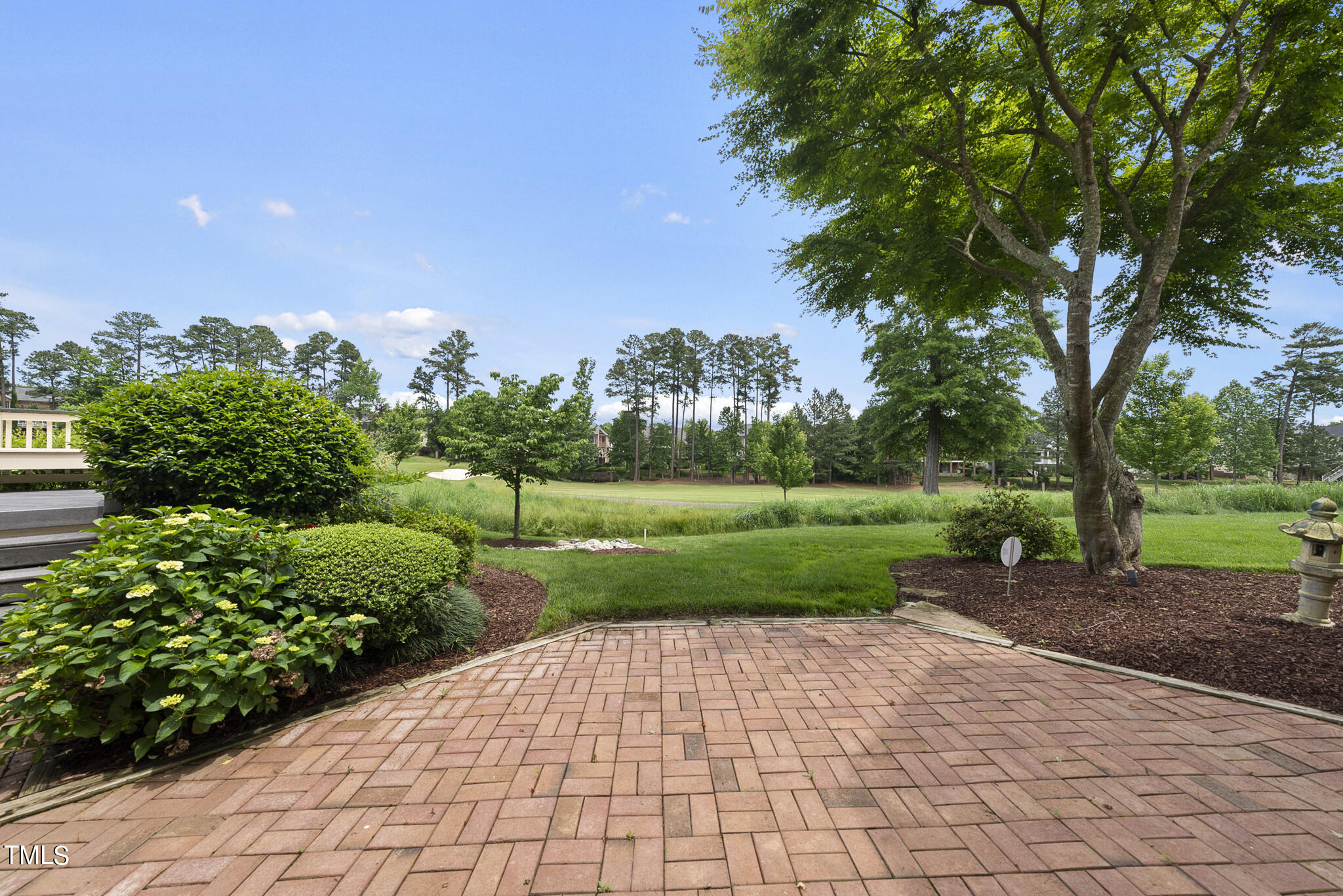 9216 Winged Thistle Court