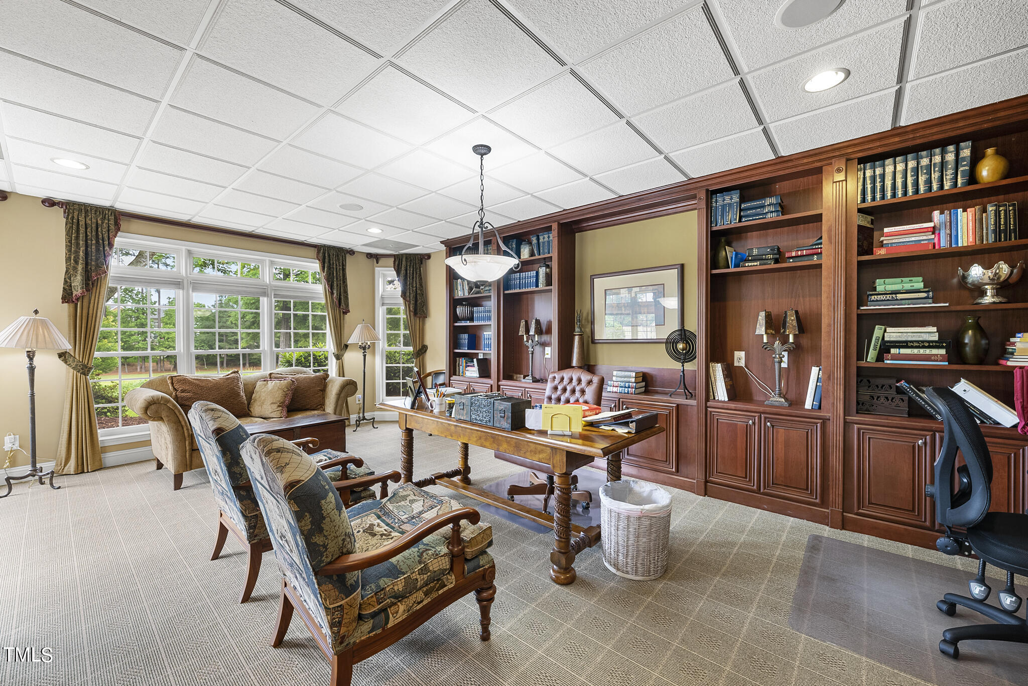 9216 Winged Thistle Court