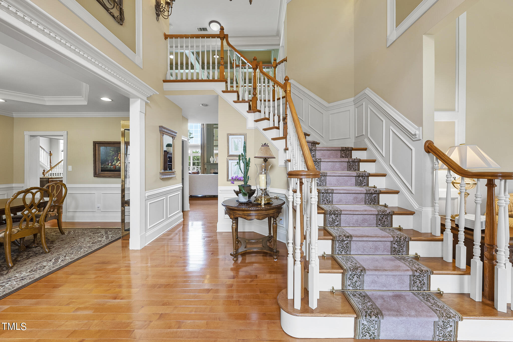 9216 Winged Thistle Court