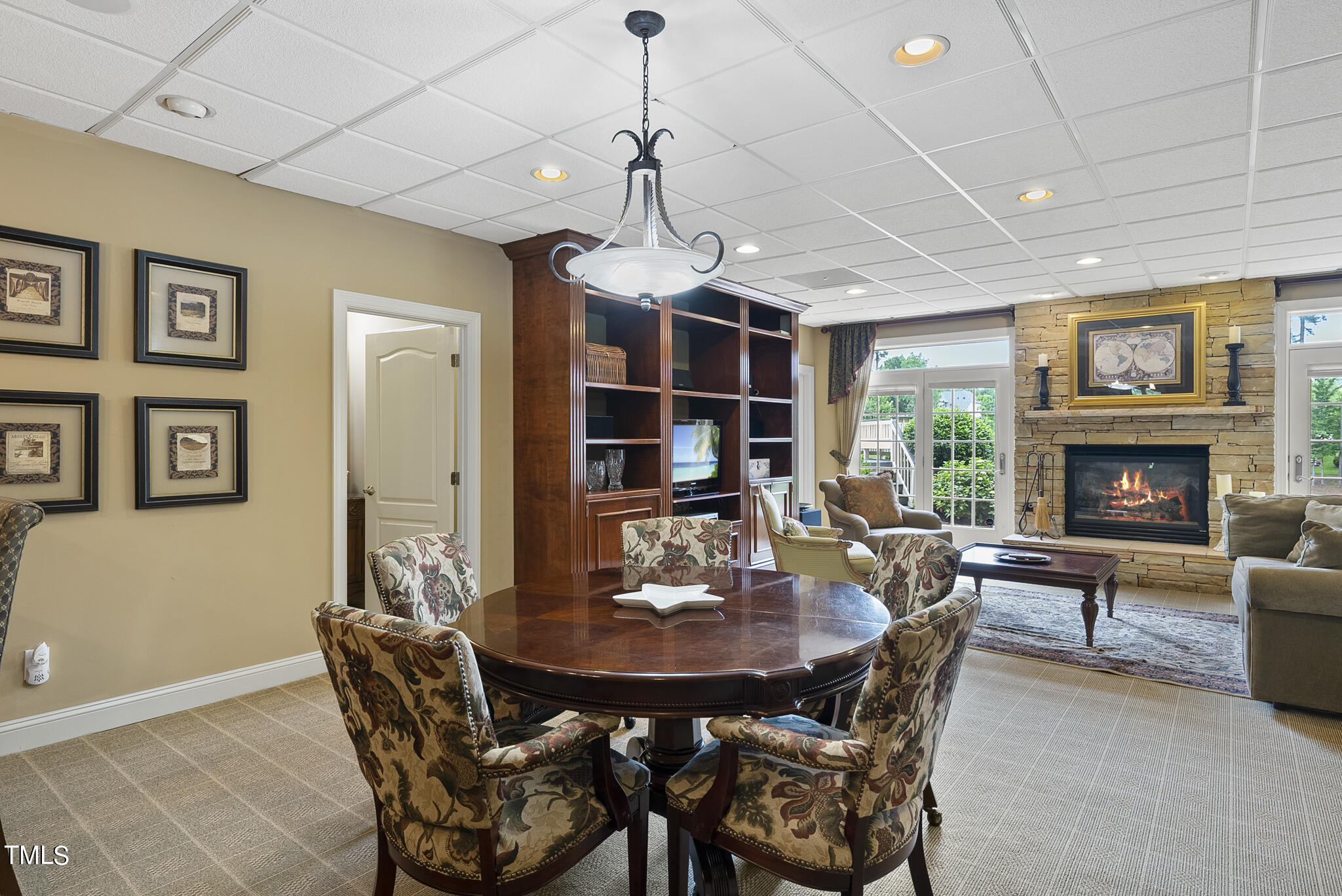 9216 Winged Thistle Court