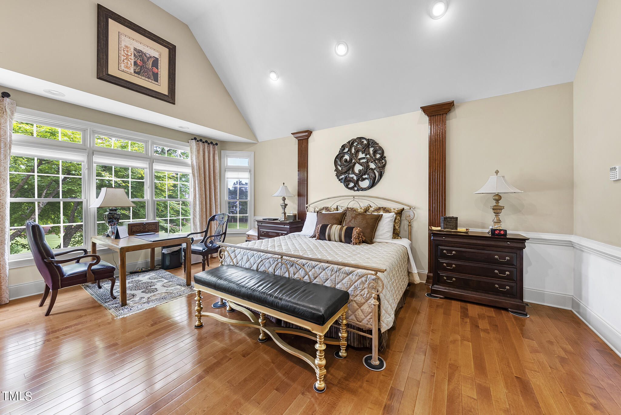 9216 Winged Thistle Court