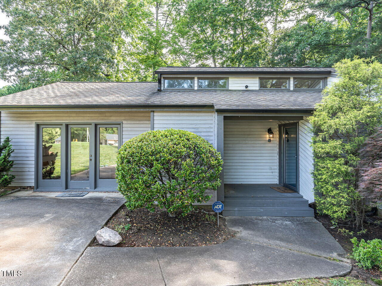 301 Ashebrook Drive