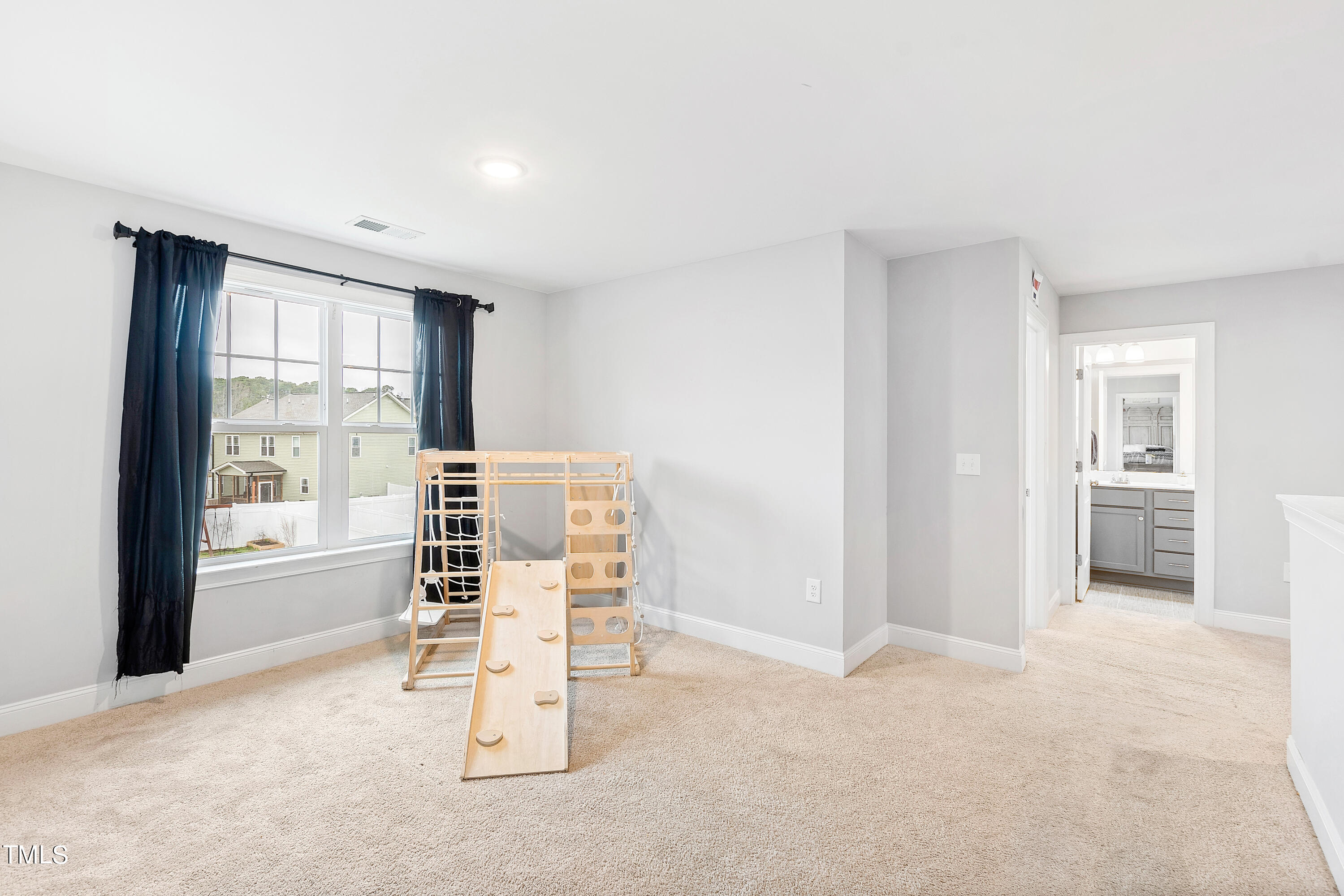 33 Ashpole Trail