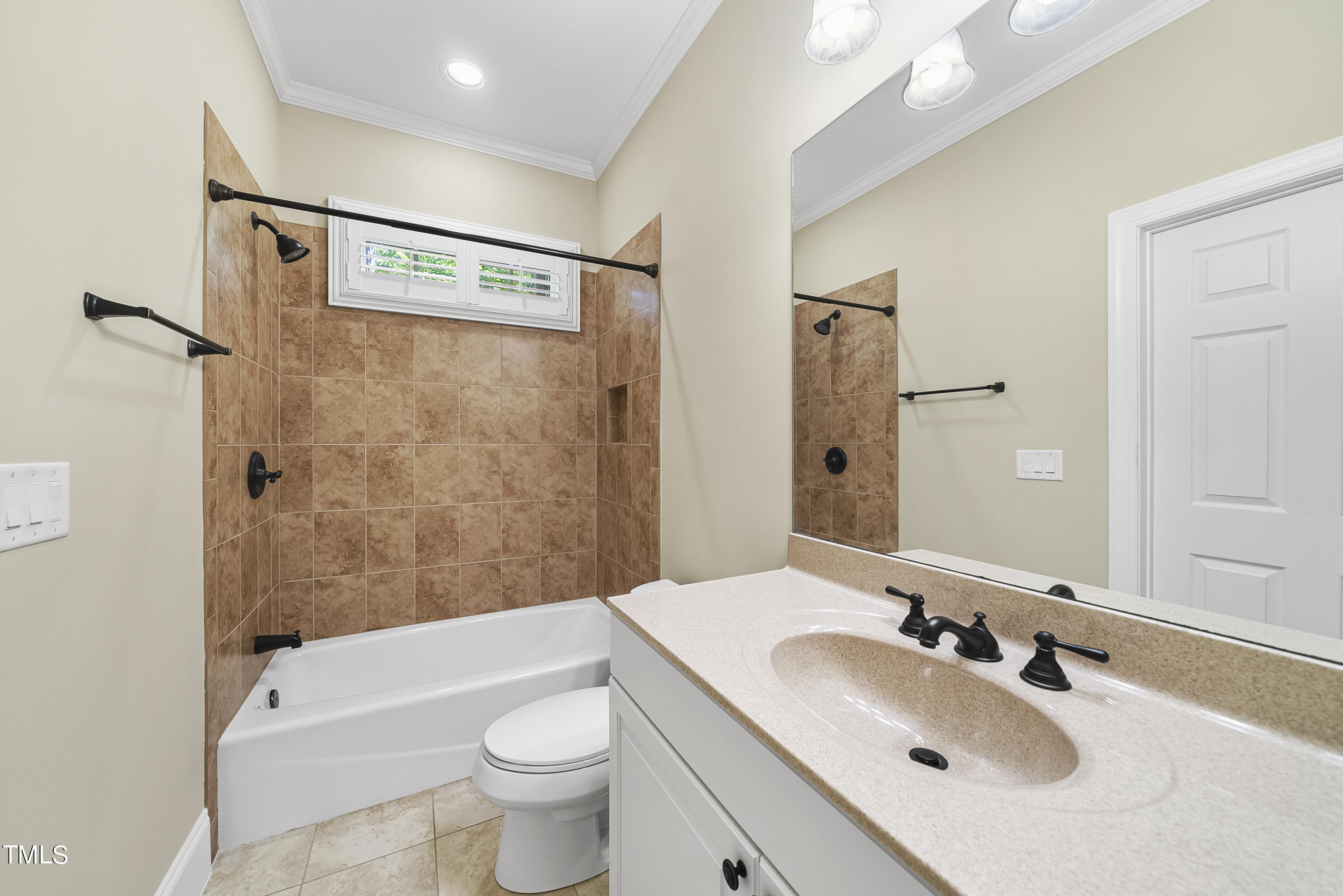 19034 Stone Brook