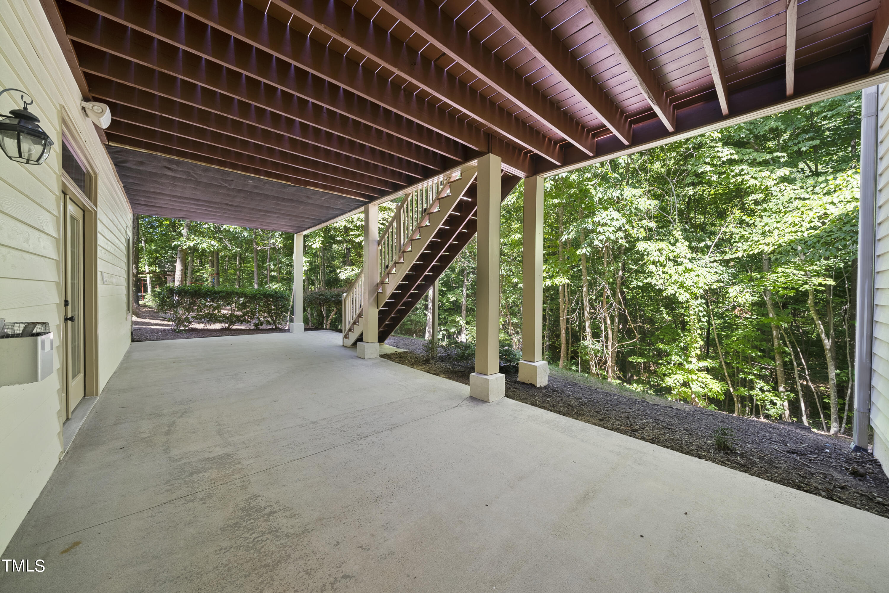 19034 Stone Brook
